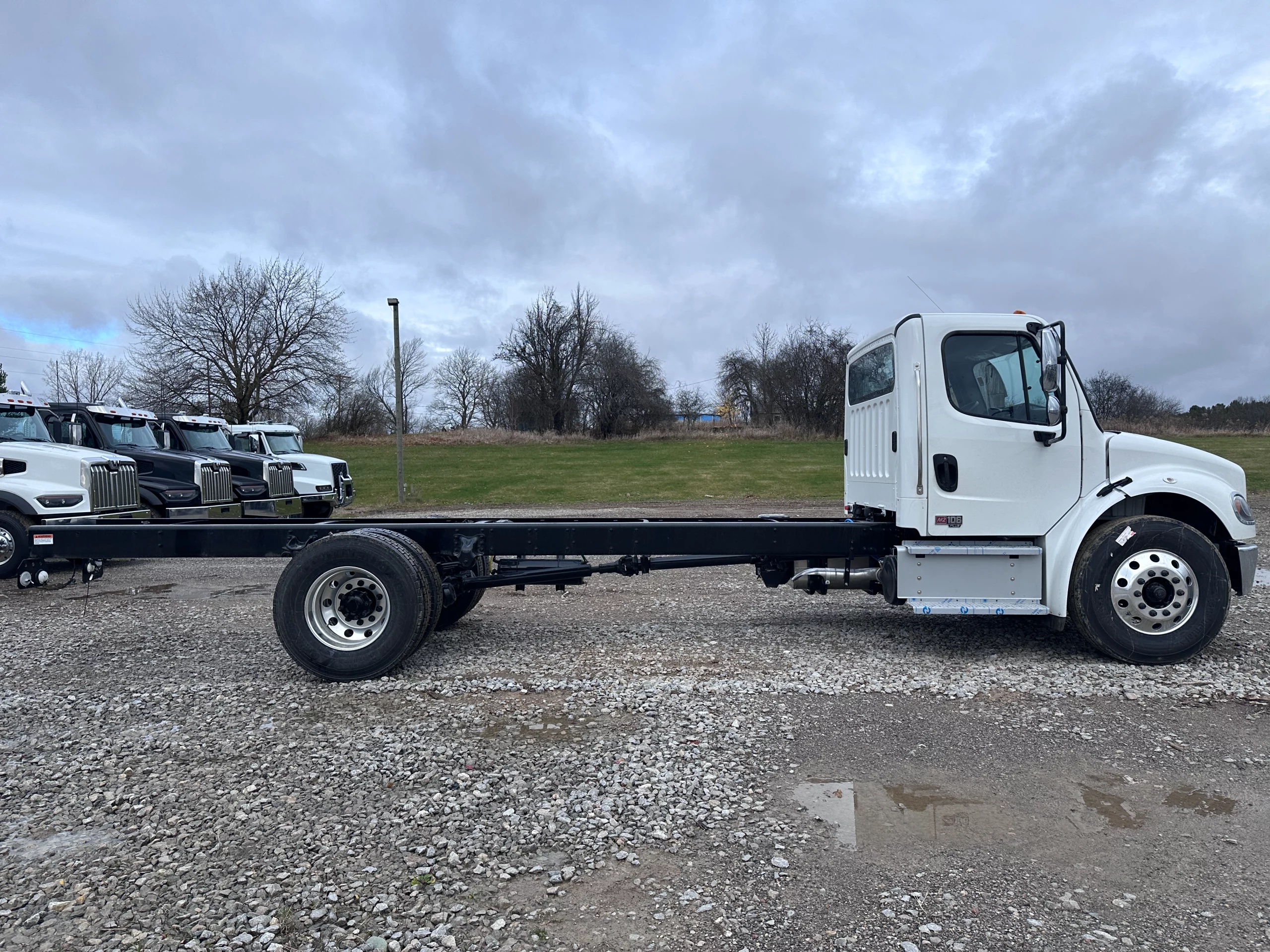 New 2025 FREIGHTLINER M2 Hooklift Truck - image 5 of 6