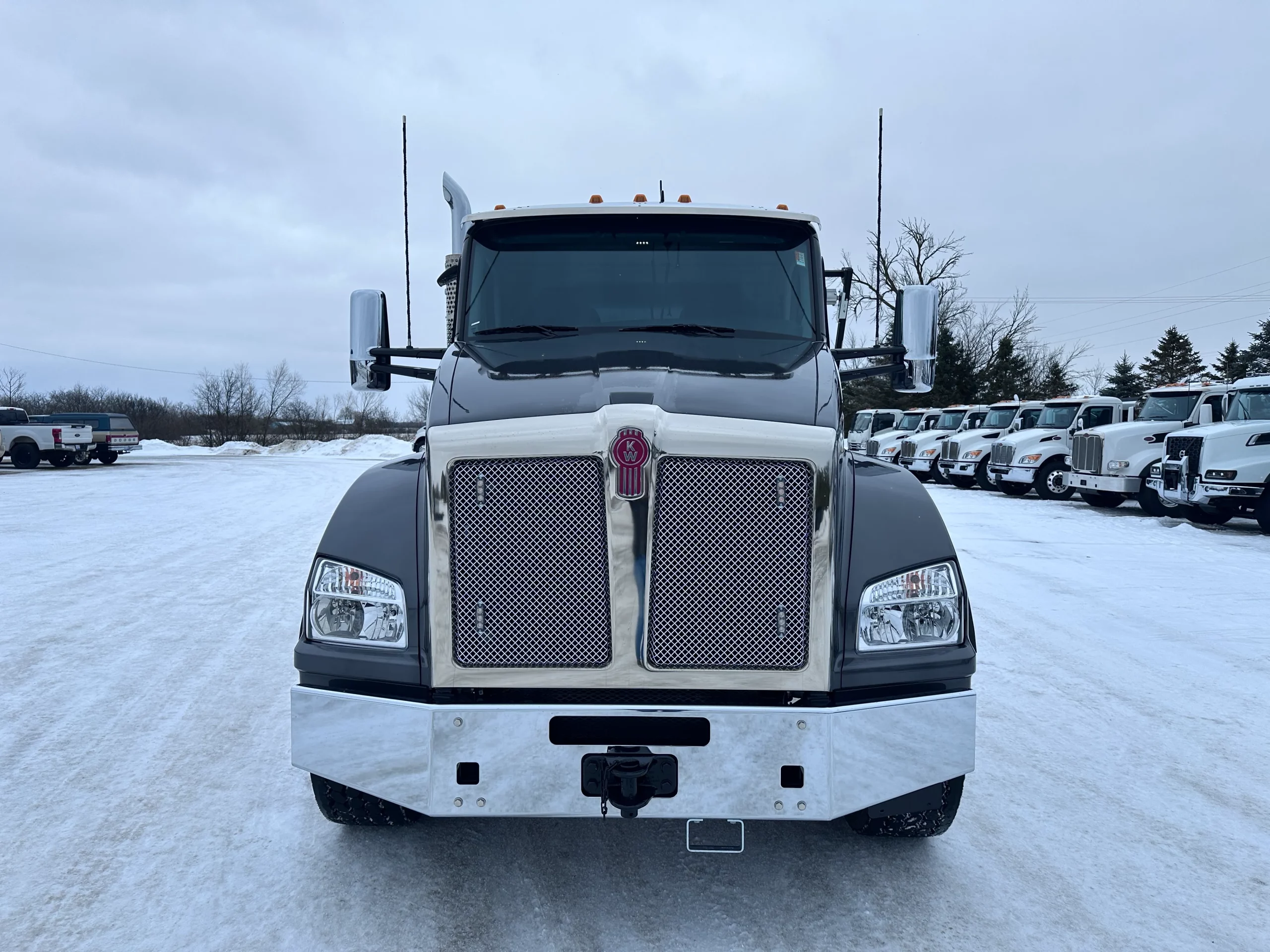 New 2025 KENWORTH T880 Hooklift Truck - image 2 of 6