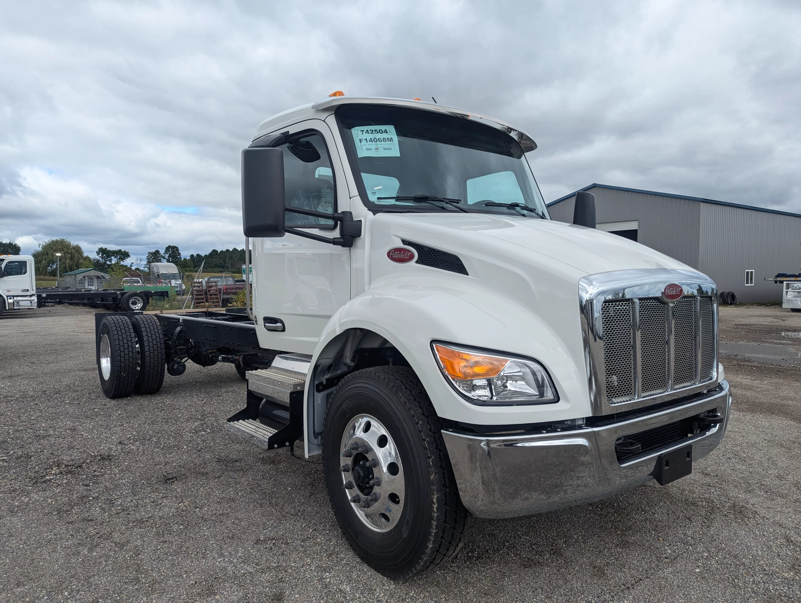 New 2025 PETERBILT 536 Hooklift Truck - image 3 of 6