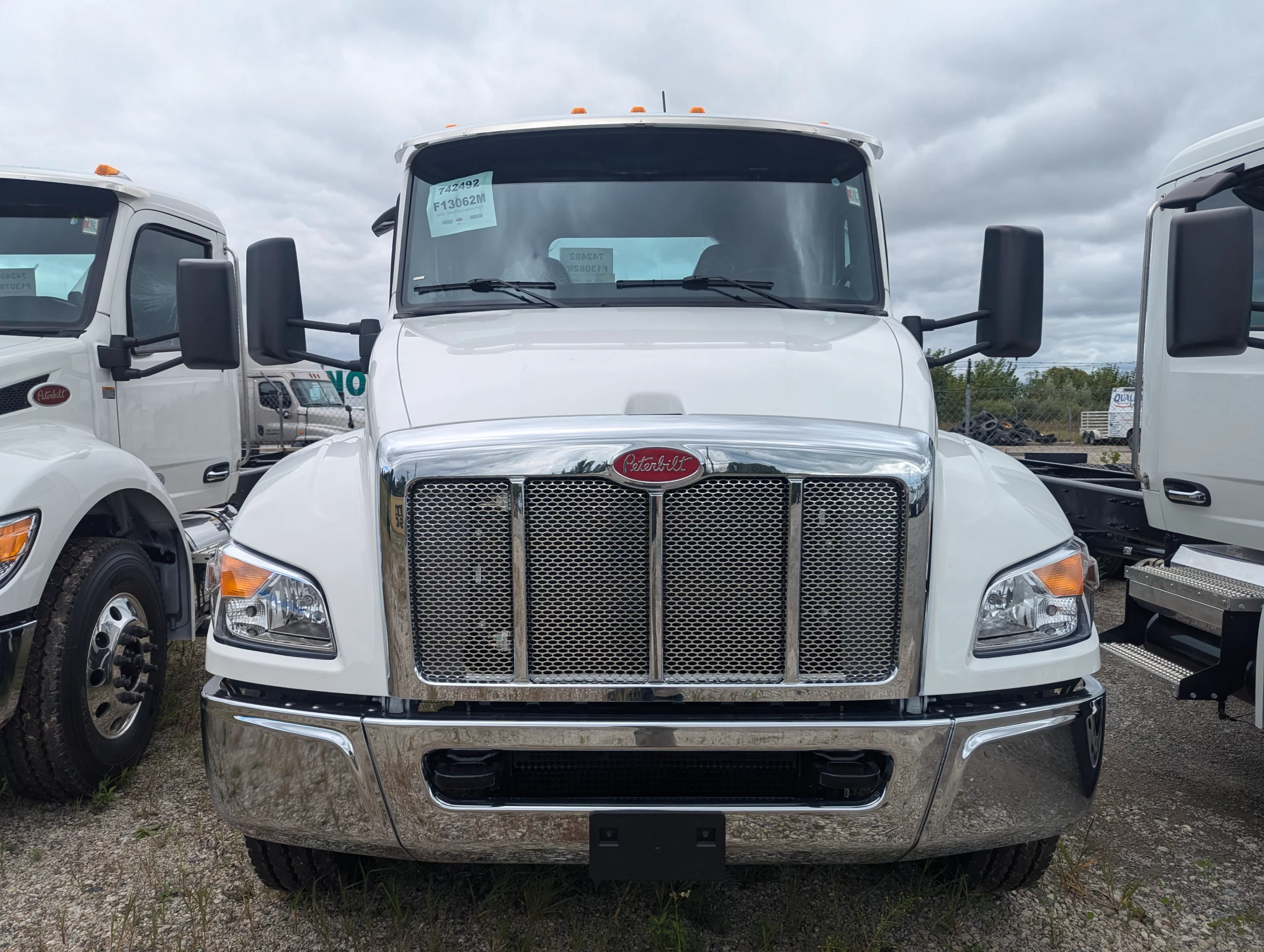 New 2025 PETERBILT 536 Hooklift Truck - image 2 of 6