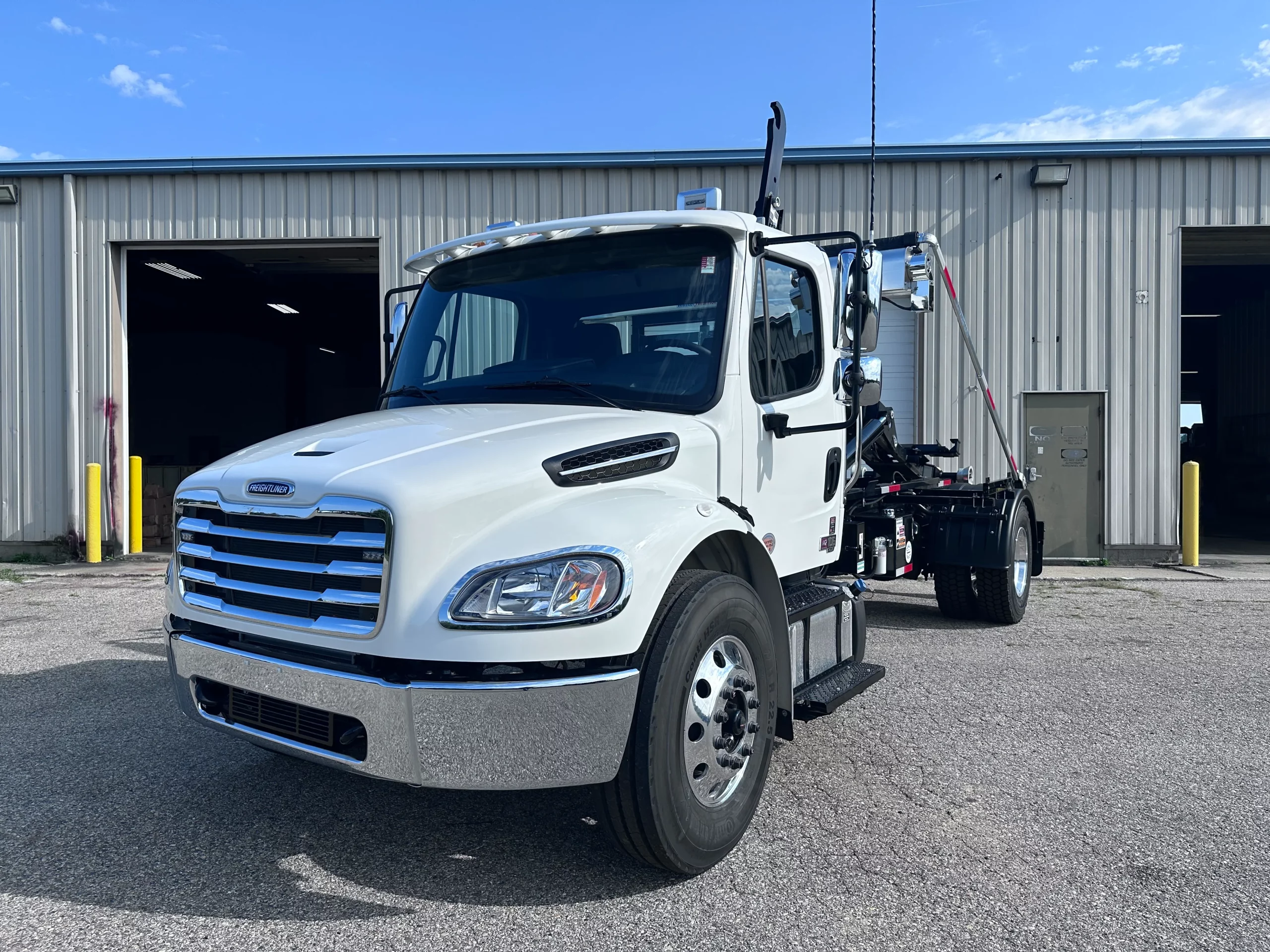 New 2025 Freightliner M2 Hooklift Truck - image 3 of 6