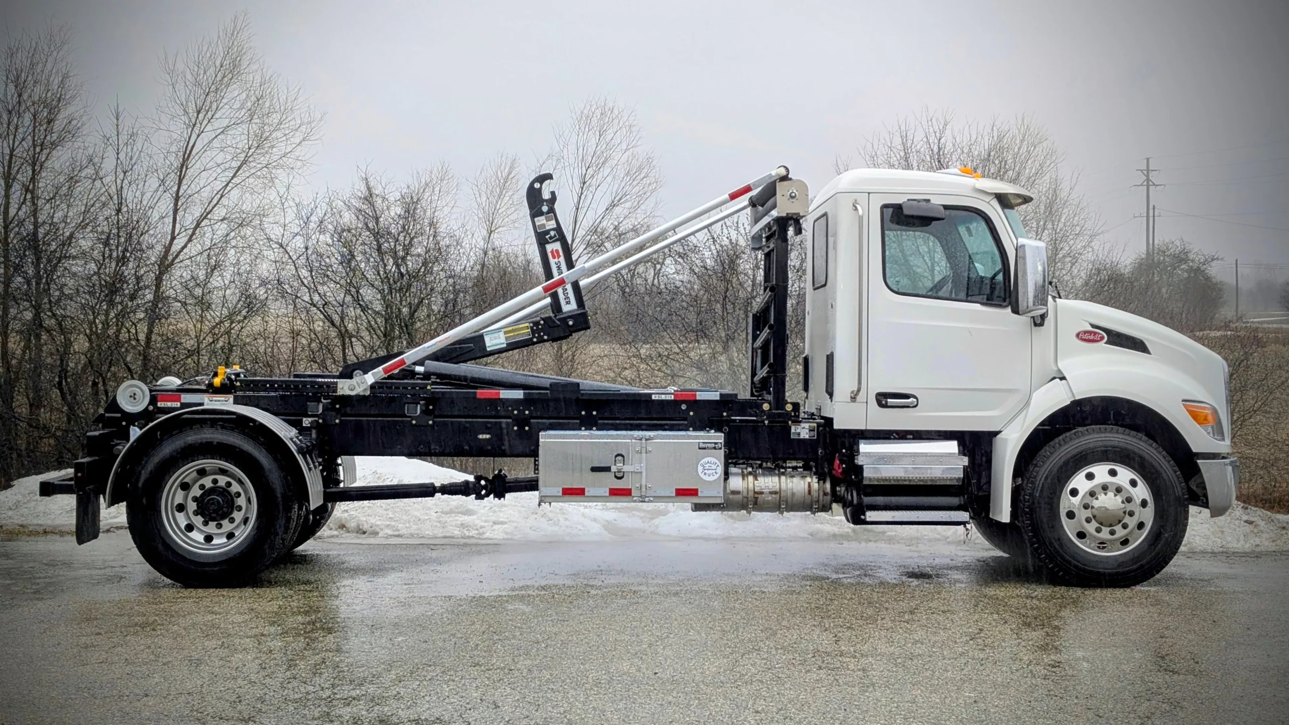 2026 Peterbilt 536 Hooklift - SHOW TRUCK - image 3 of 6