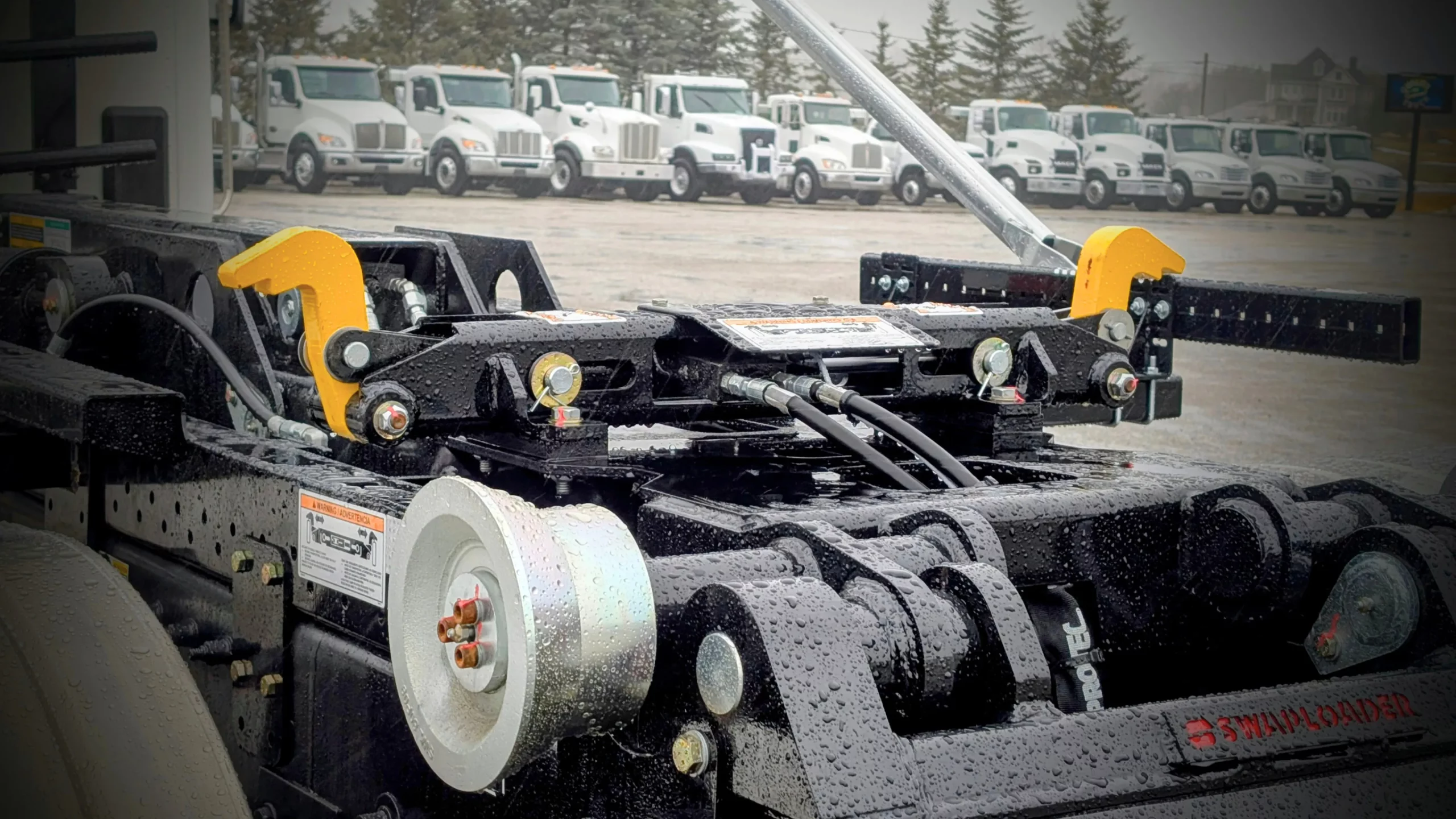 2026 Peterbilt 536 Hooklift - SHOW TRUCK - image 5 of 6