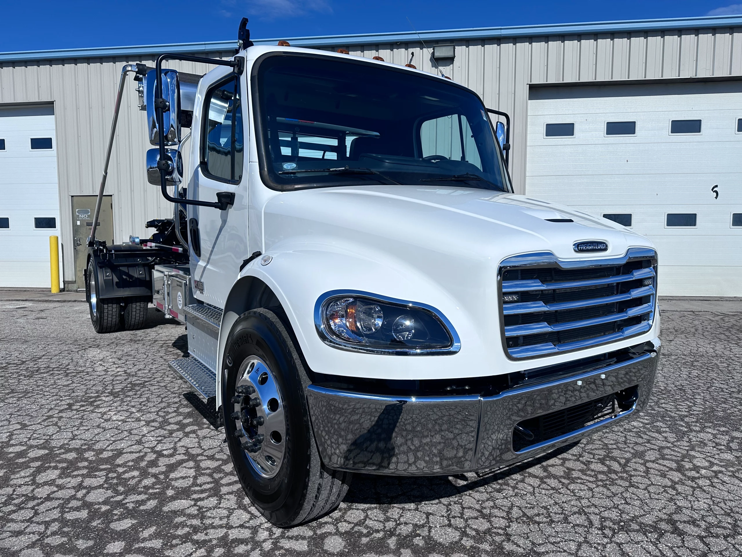 NEW 2026 Freightliner M2 Hooklift Truck NEW 2026 Freightliner M2 Hooklift Truck - image 3 of 6