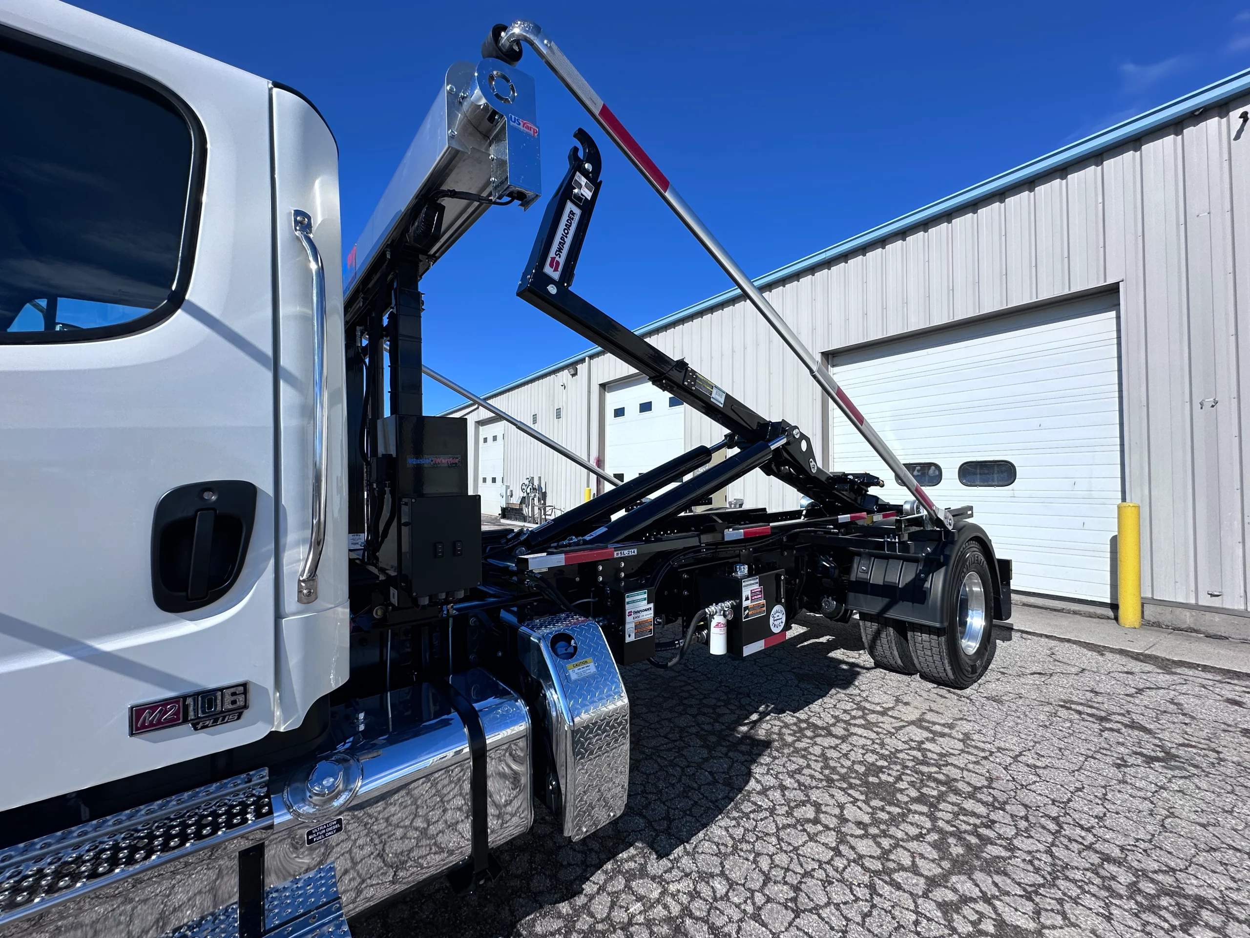NEW 2026 Freightliner M2 Hooklift Truck NEW 2026 Freightliner M2 Hooklift Truck - image 6 of 6
