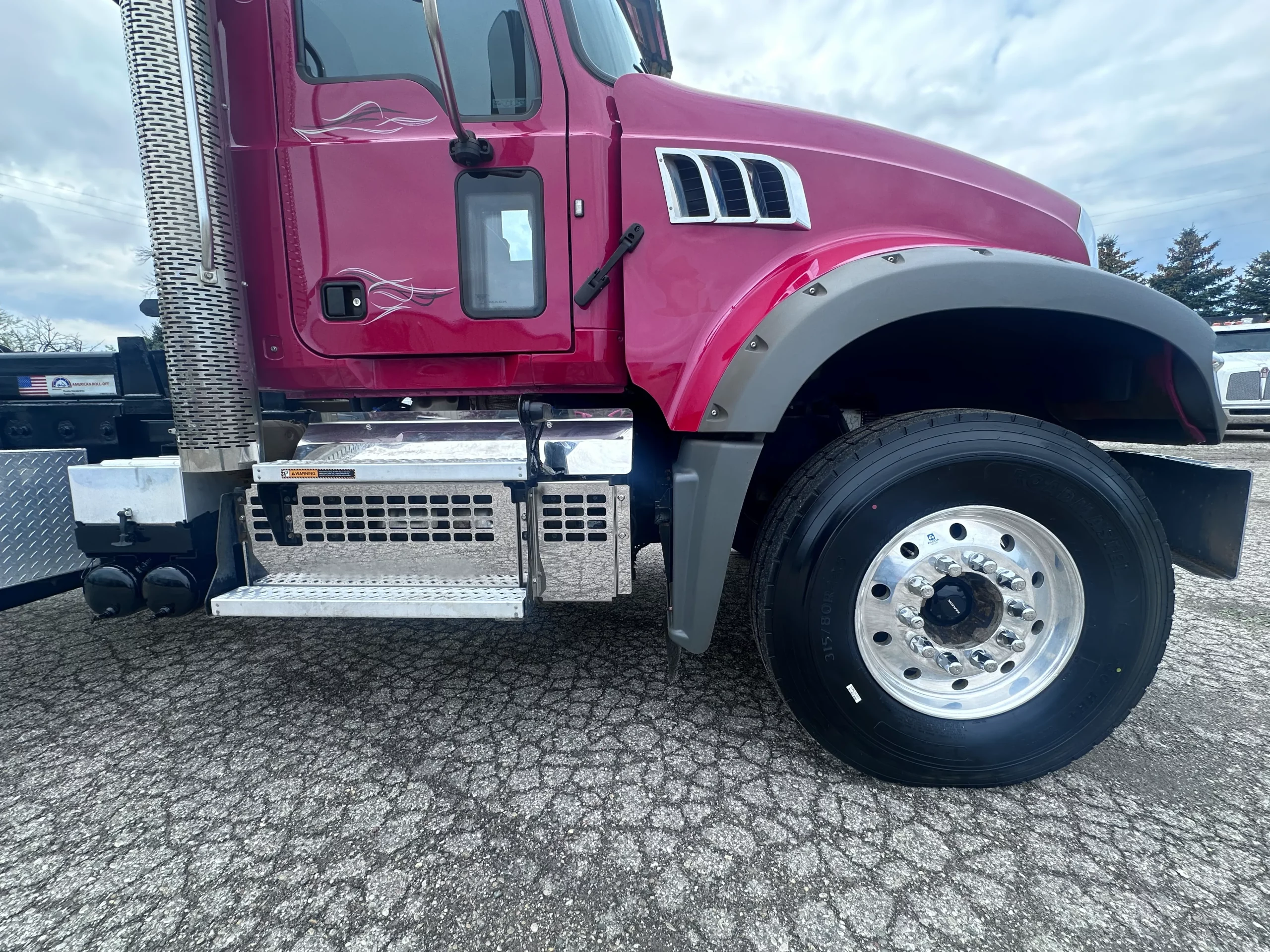 USED 2020 Mack Granite Roll Off Truck - image 6 of 6