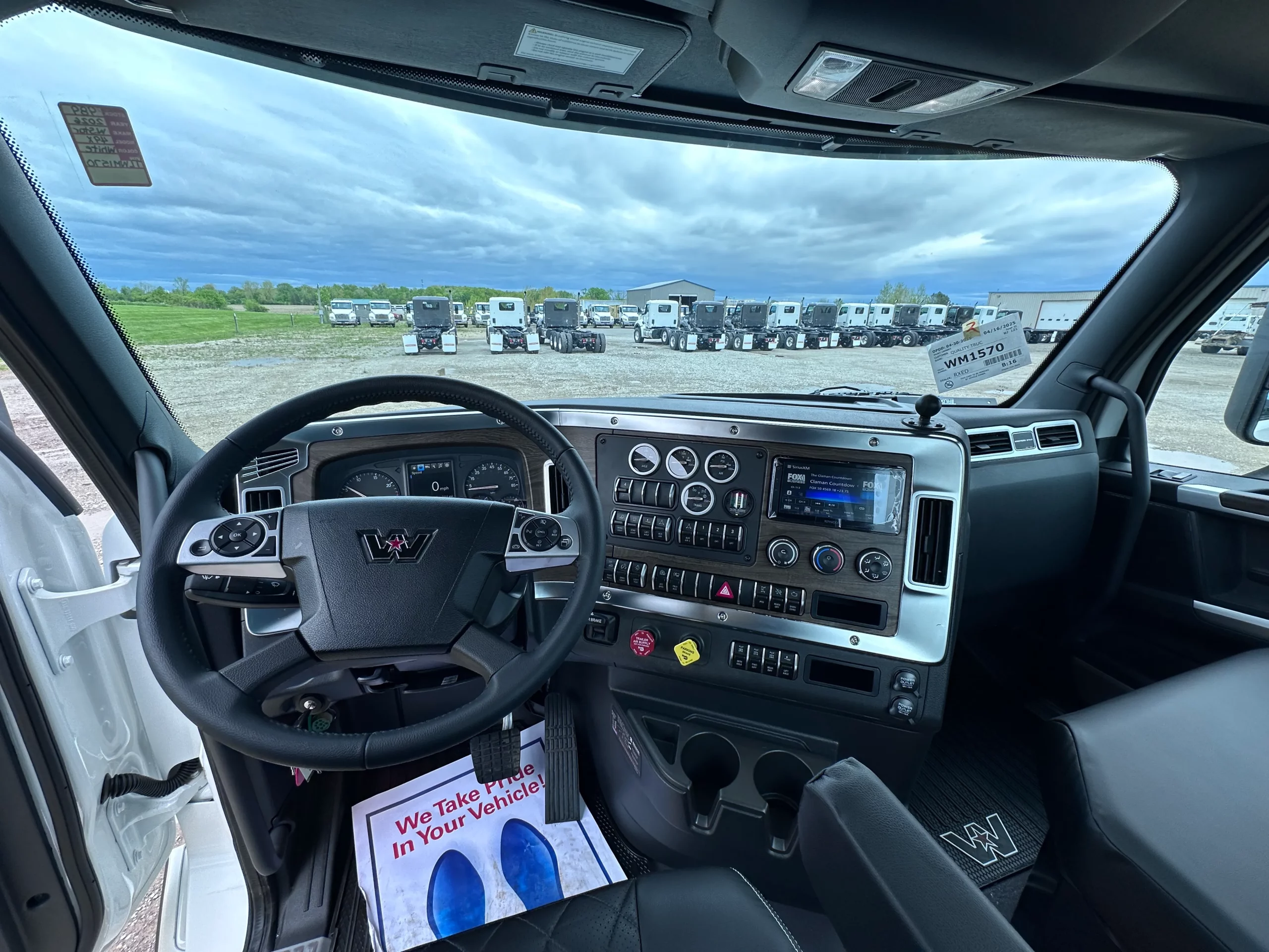 NEW 2026 Western Star 49X Hooklift Truck - image 6 of 6