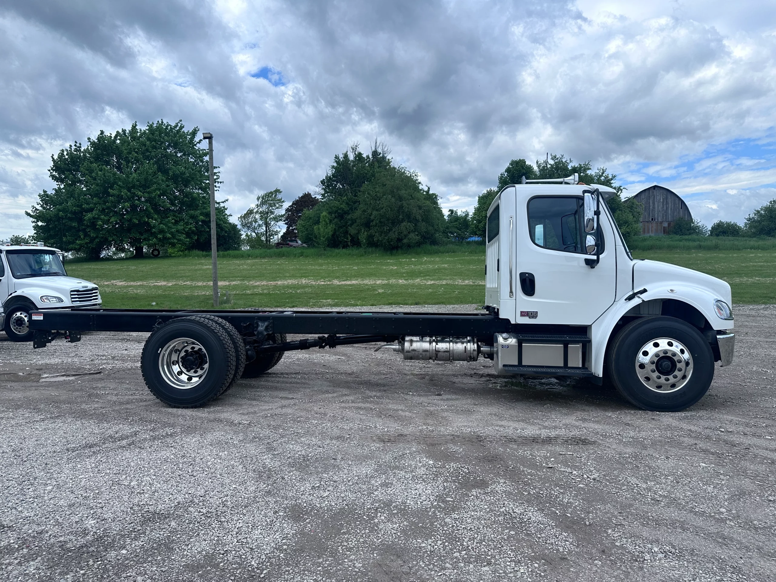 NEW 2026 Freightliner M2 Hooklift Truck - image 4 of 6