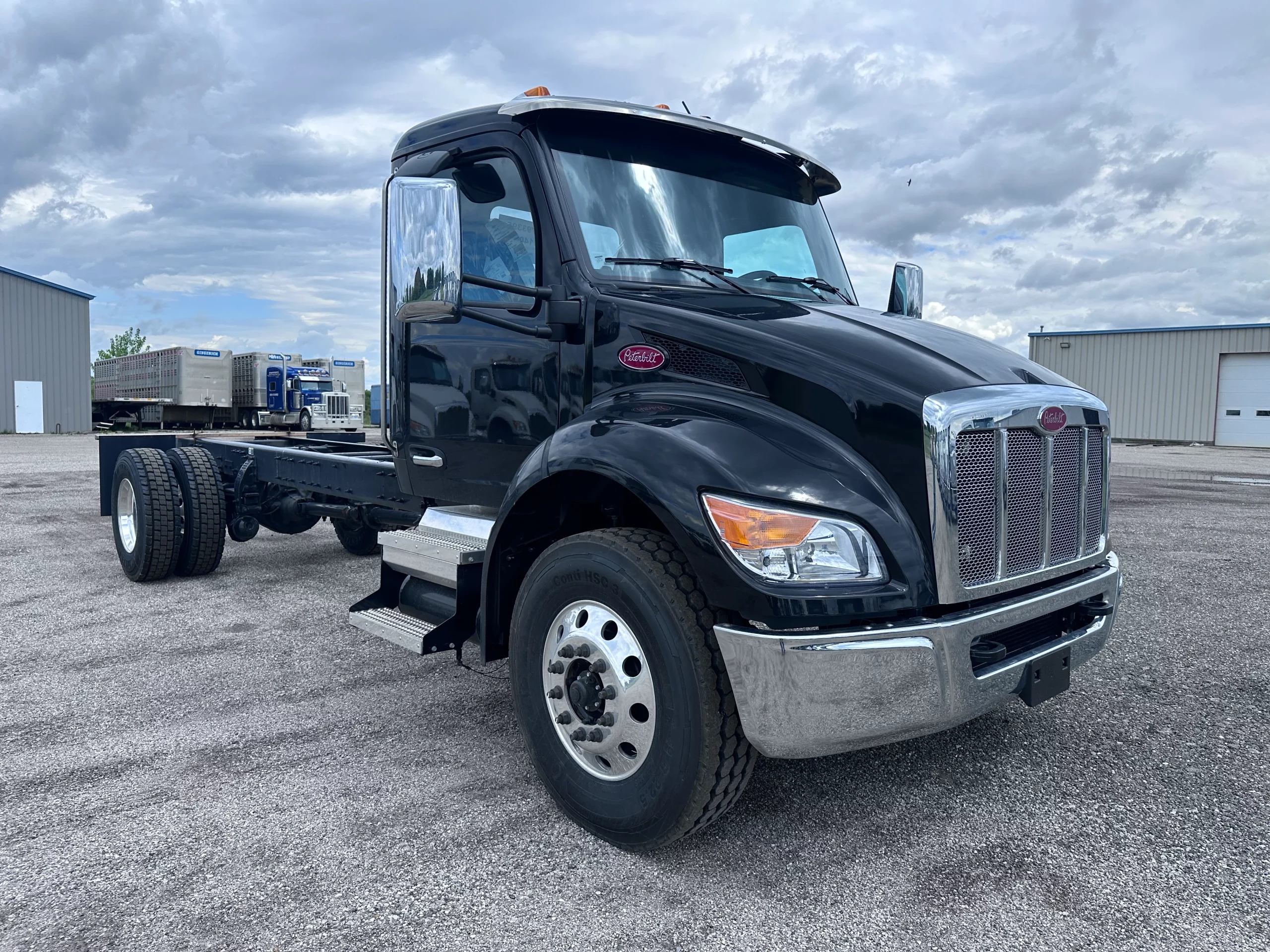 NEW 2026 Peterbilt 536 Hooklift Truck - image 1 of 6