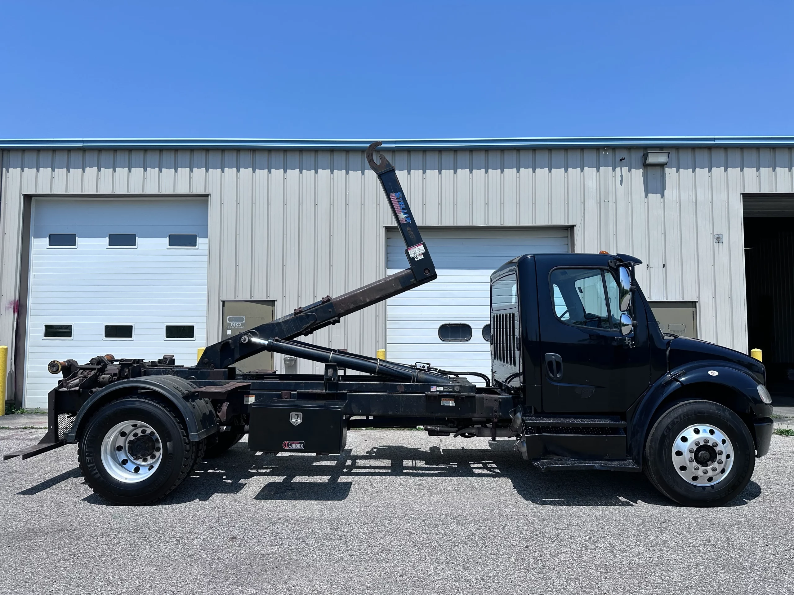 USED Freightliner M2 Hooklift Truck - image 4 of 6