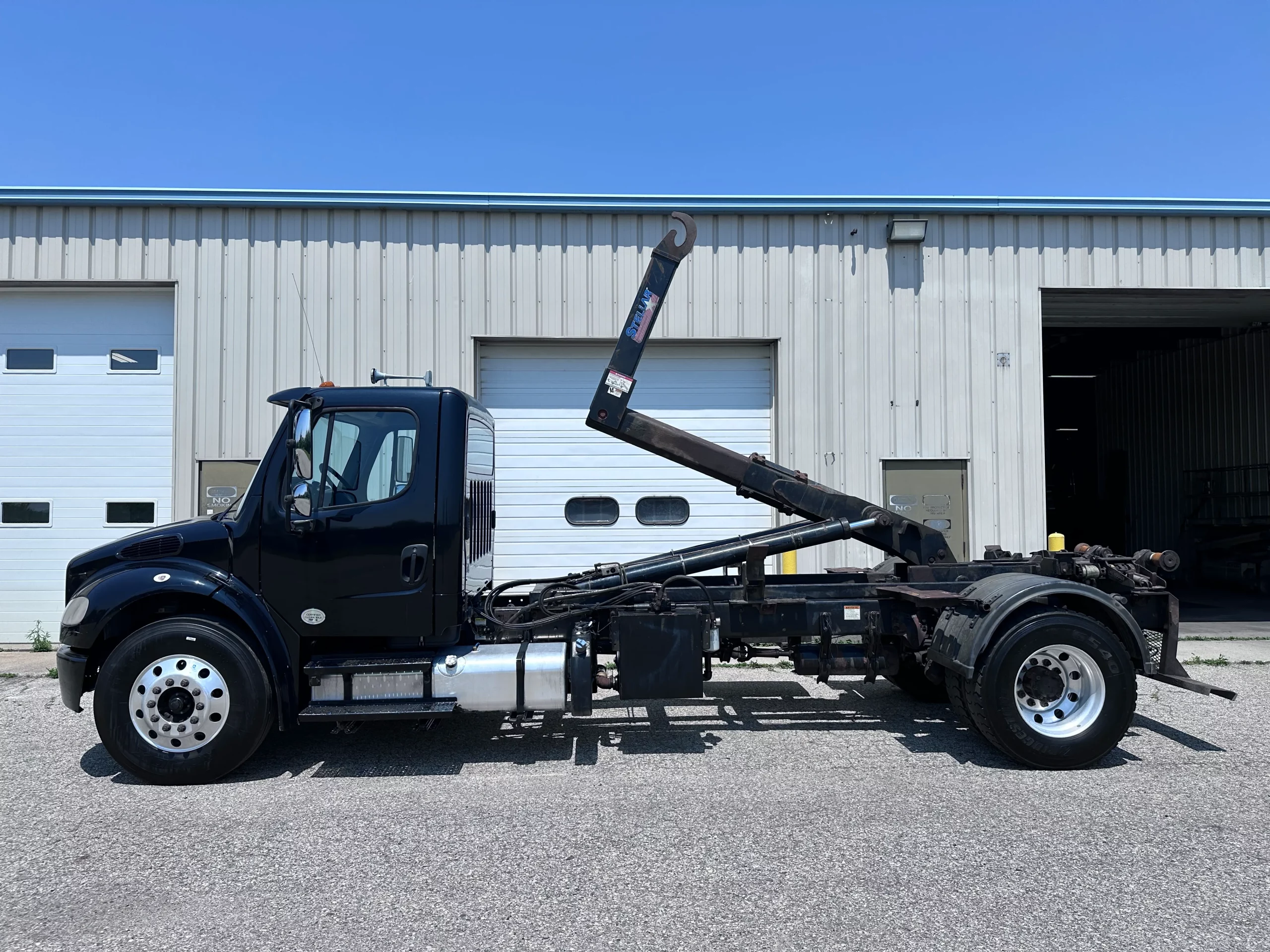 USED Freightliner M2 Hooklift Truck - image 5 of 6