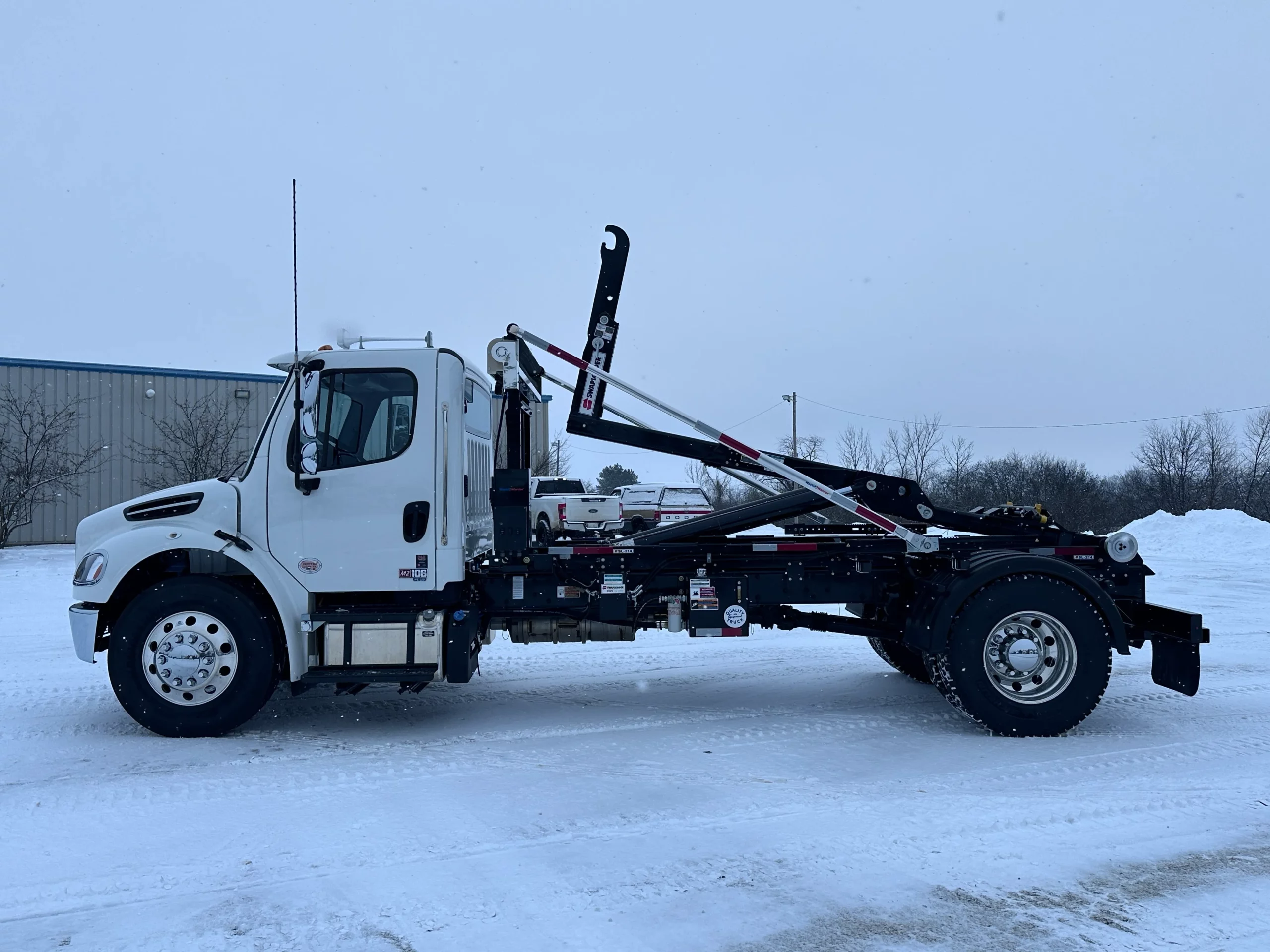 NEW 2026 Freightliner M2 Hooklift Truck - image 5 of 6