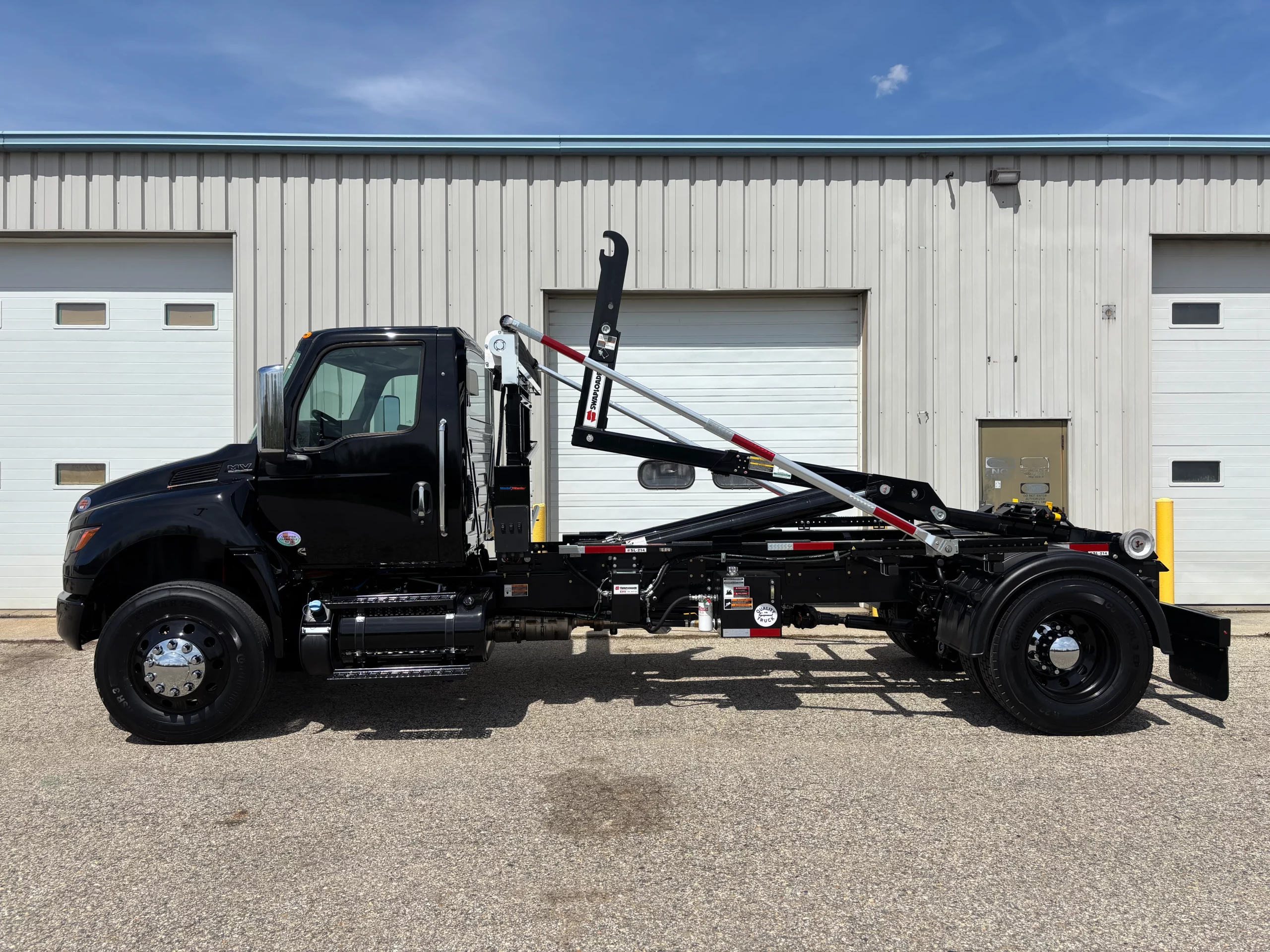 New 2026 International Mv Hooklift Truck Black Out NEW 2026 International MV Hooklift Truck BLACK OUT - image 5 of 6