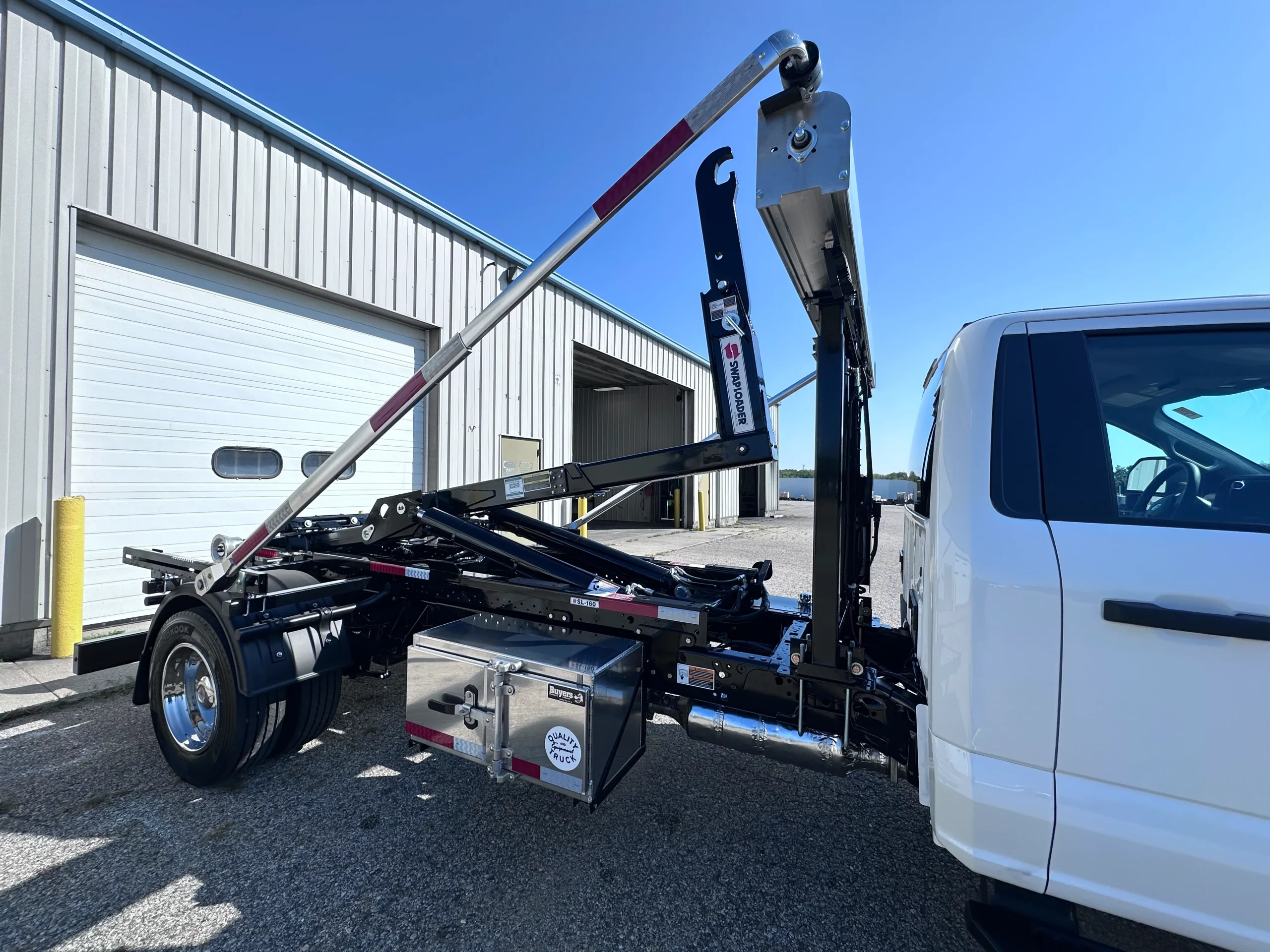 New 2025 Ford F600 XL 4x4 Hooklift Truck New 2025 Ford F600 XL 4x4 Hooklift Truck - image 6 of 6