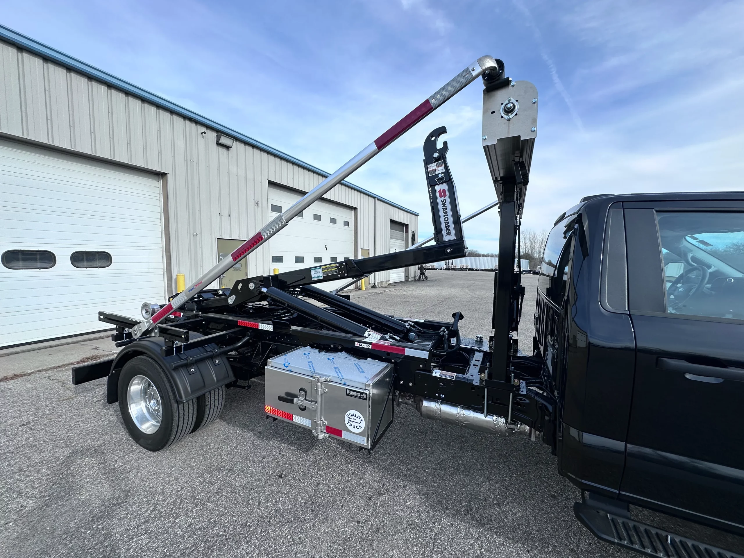 NEW 2026 Ford F600 XLT Hooklift Truck NEW 2026 Ford F600 XLT Hooklift Truck - image 6 of 6