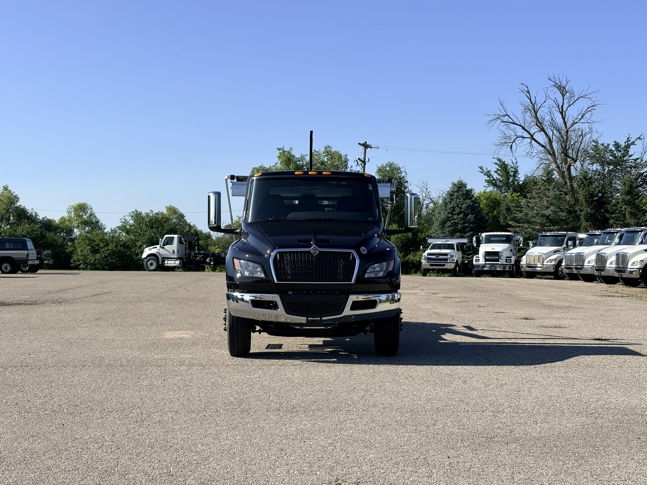 2026 International MV — photo 2