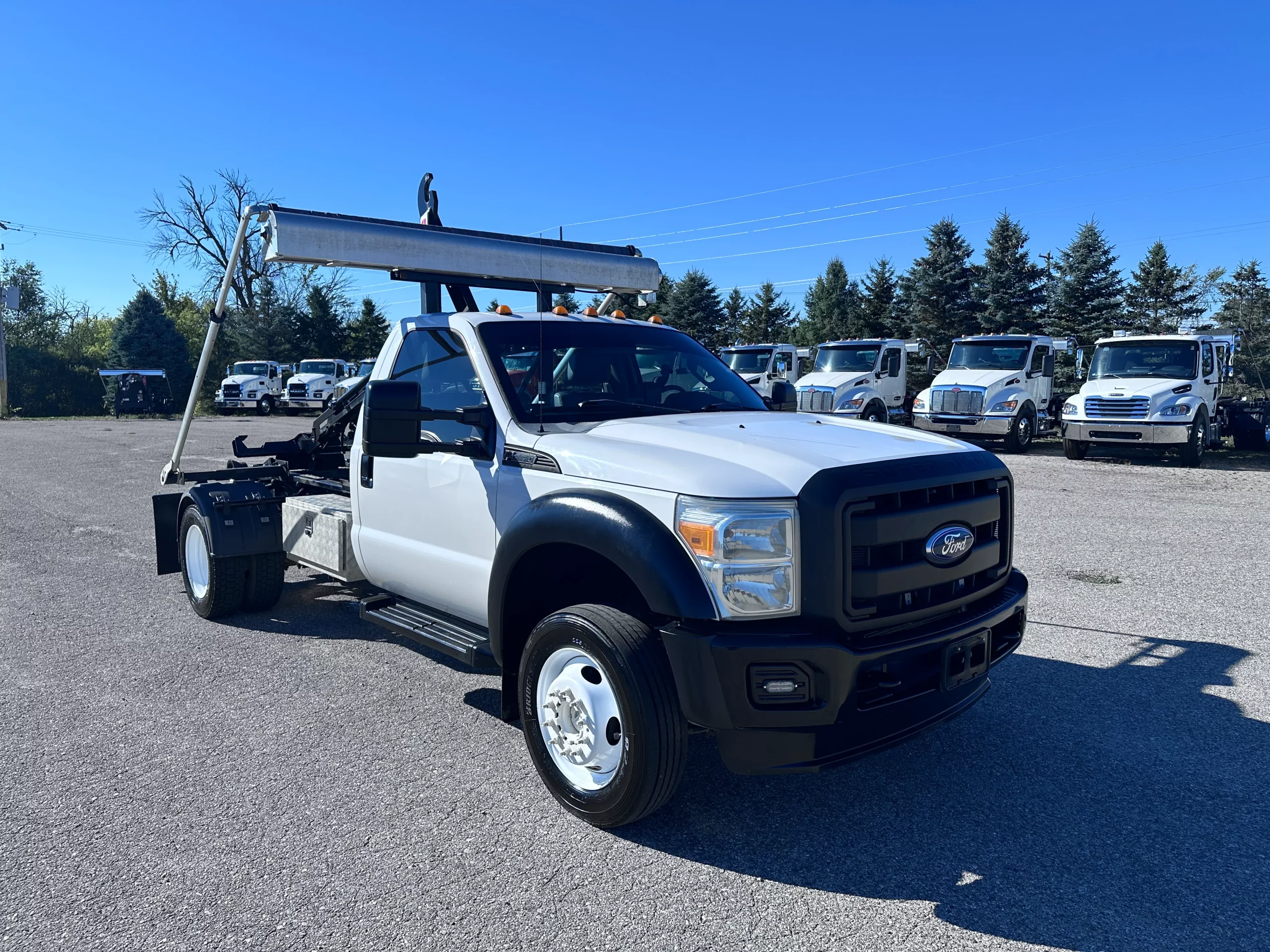 USED 2011 Ford F450 Hooklift Truck USED 2011 Ford F450 Hooklift Truck - image 1 of 6