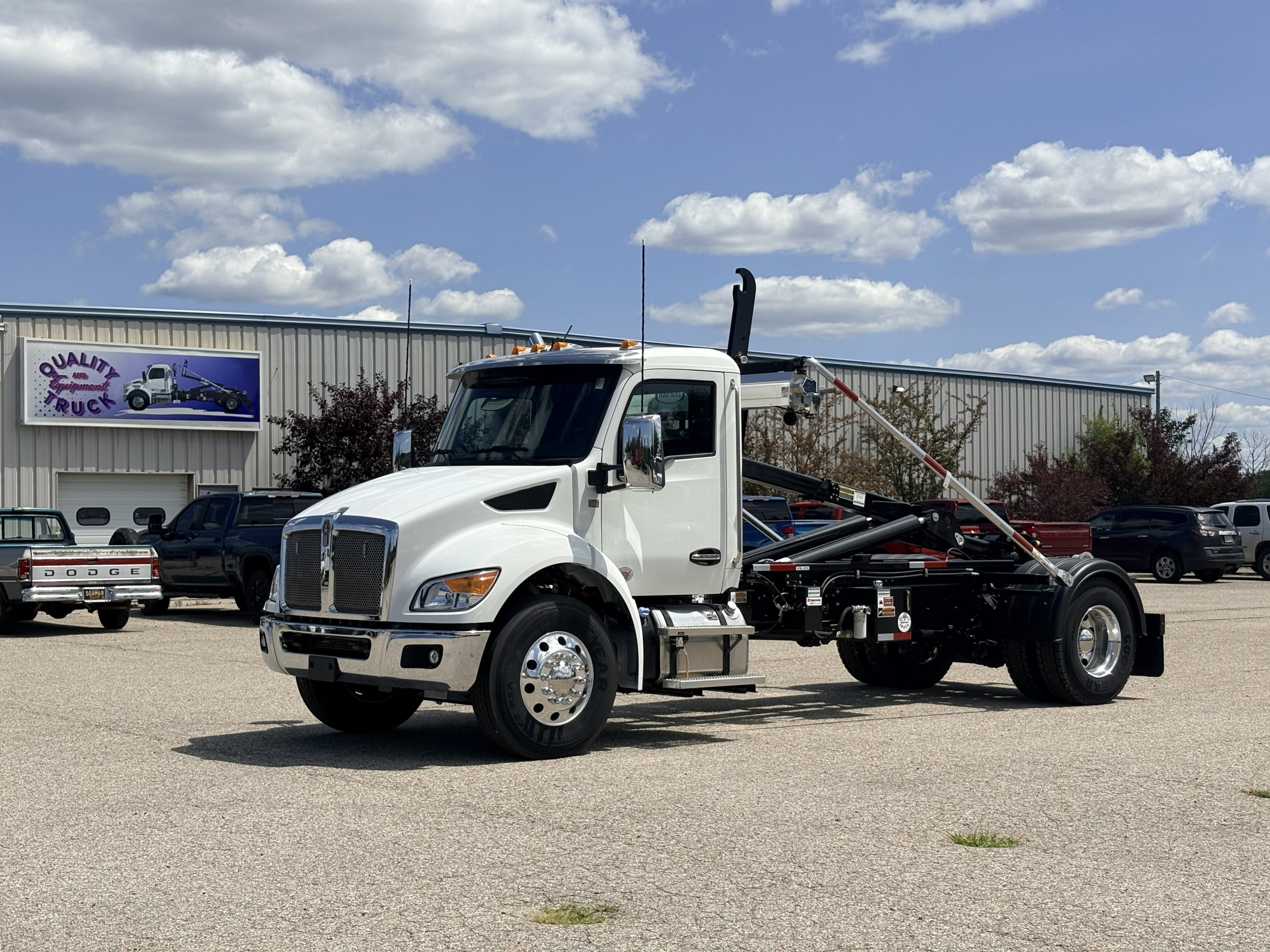 2026 Kenworth T280 — photo 2