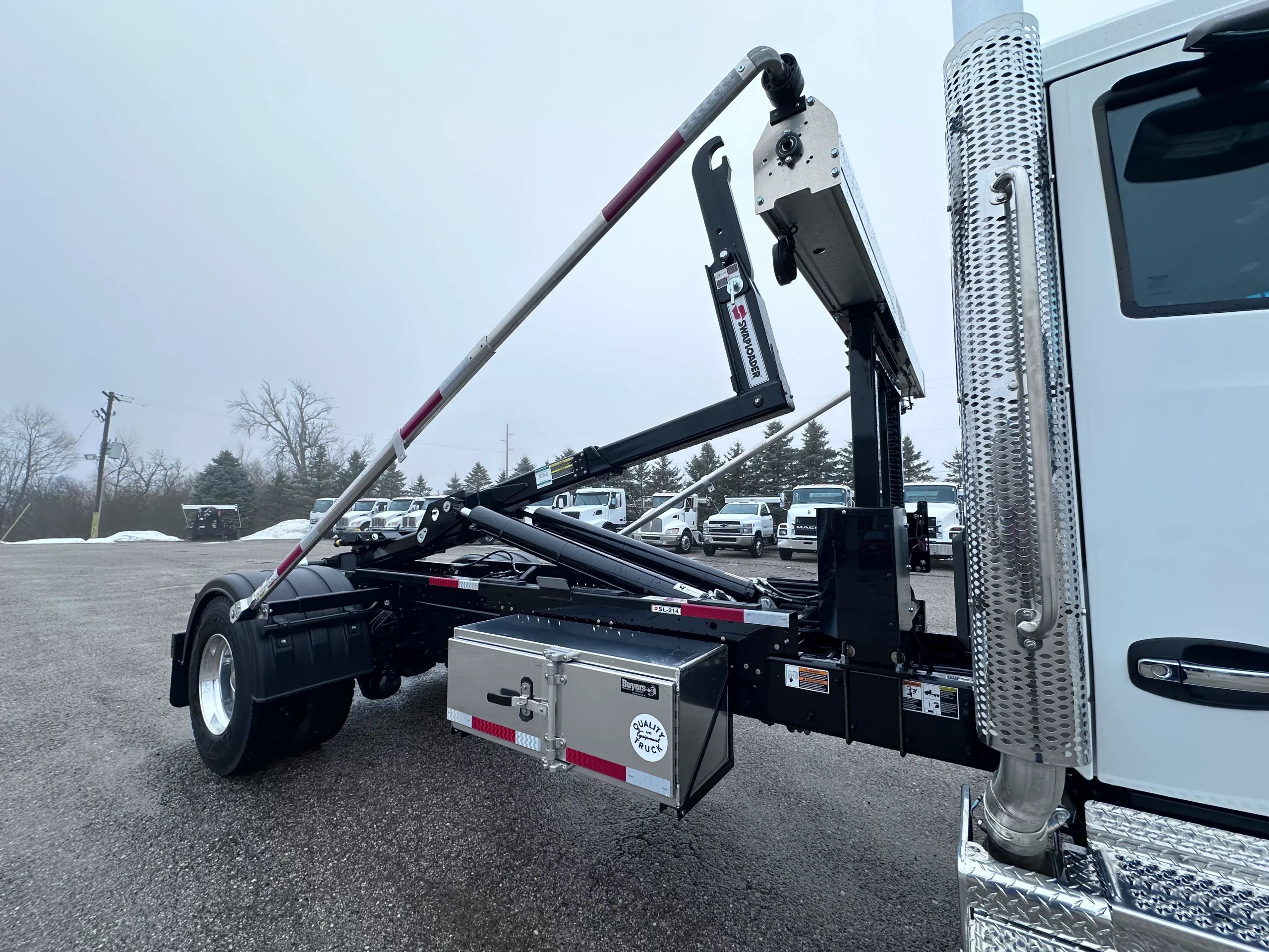 NEW 2026 Kenworth T280 Hooklift Truck - image 6 of 6