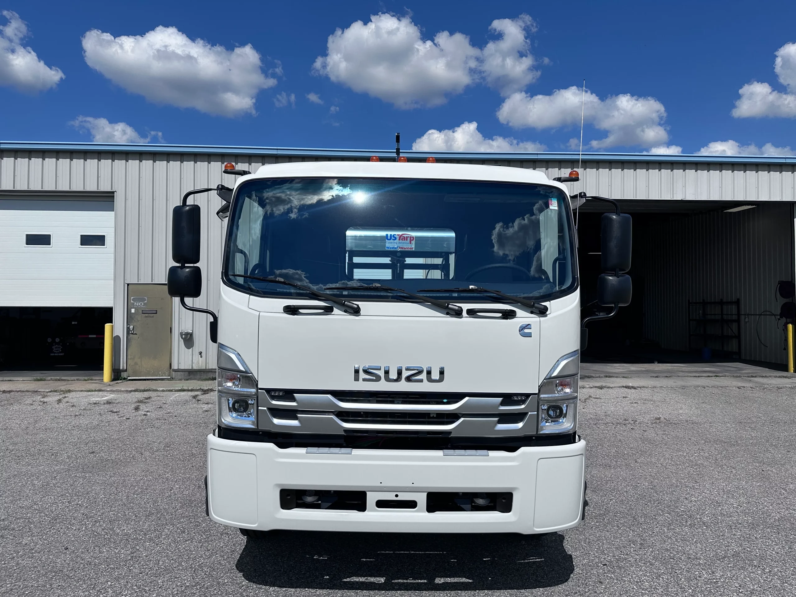 NEW 2025 Isuzu FTR Hooklift Truck - image 2 of 6