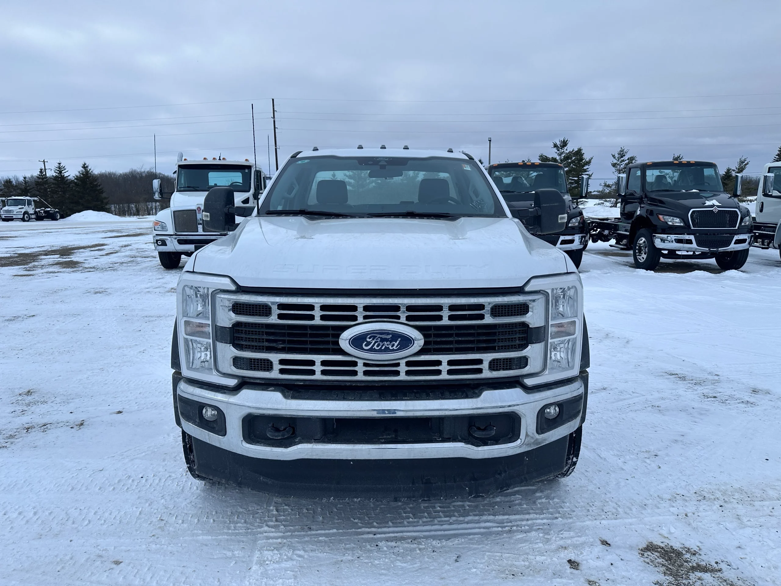 New 2026 Ford F600 Xl Hooklift Truck NEW 2026 Ford F600 XL Hooklift Truck - image 2 of 6