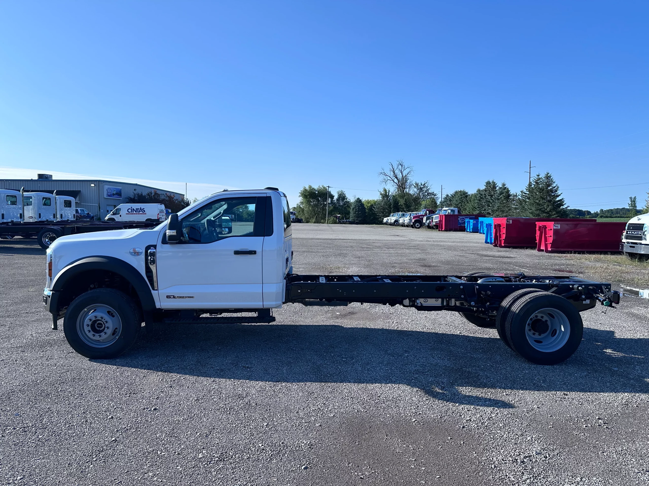New 2026 Ford F600 Xl Hooklift Truck NEW 2026 Ford F600 XL Hooklift Truck - image 5 of 6