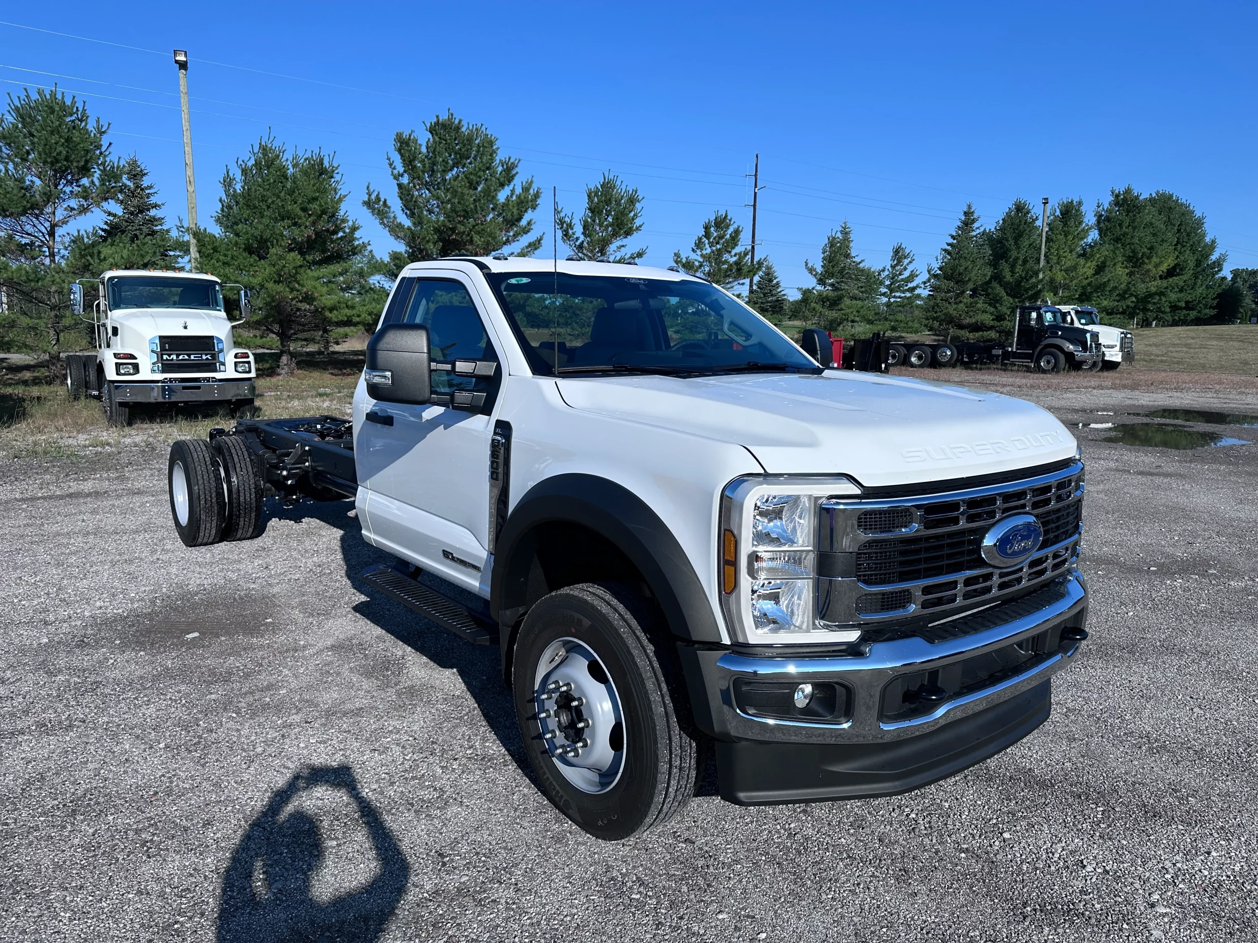 New 2026 Ford F600 Xl Hooklift Truck NEW 2026 Ford F600 XL Hooklift Truck - image 1 of 6