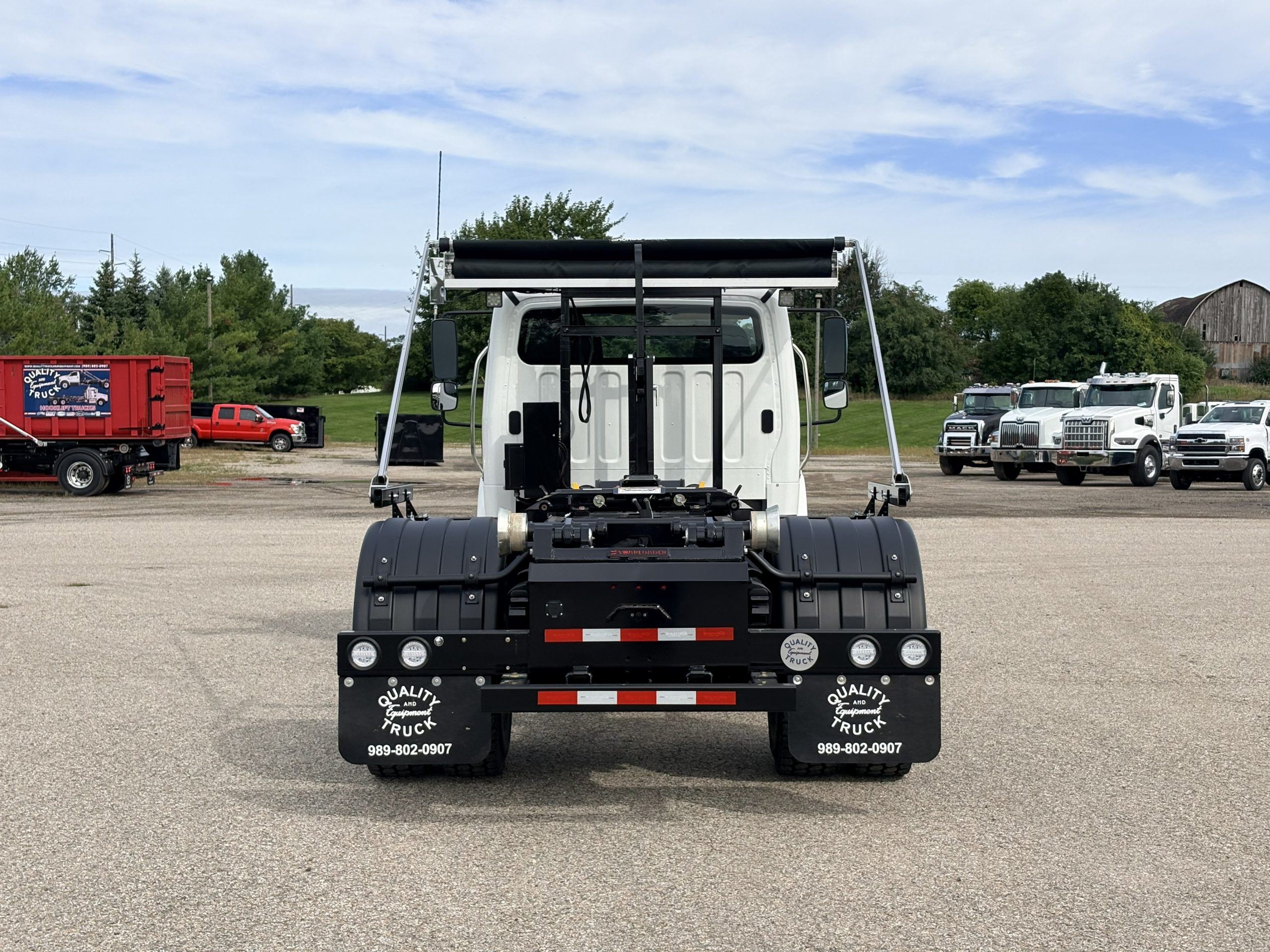 2027 Freightliner eM2 — photo 6