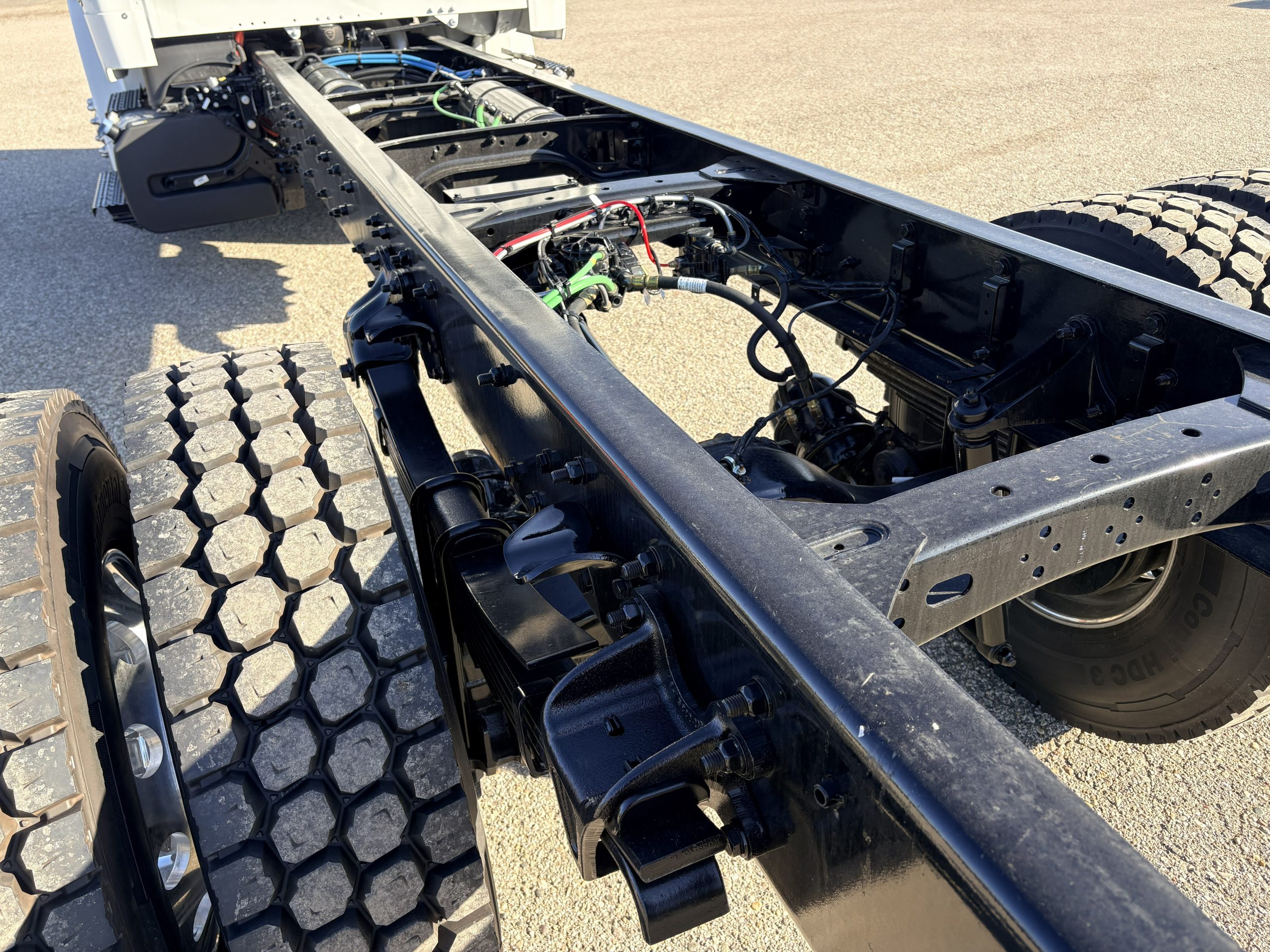 2027 Freightliner eM2 — photo 5