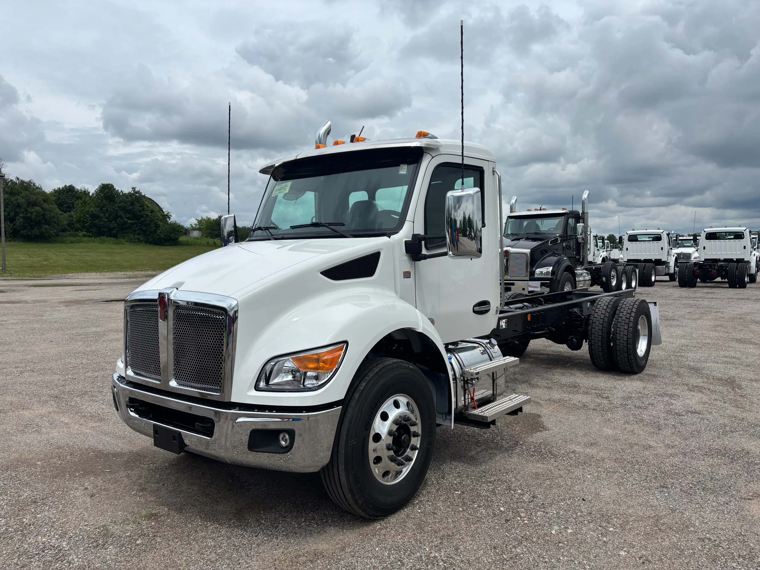 2027 Kenworth T380