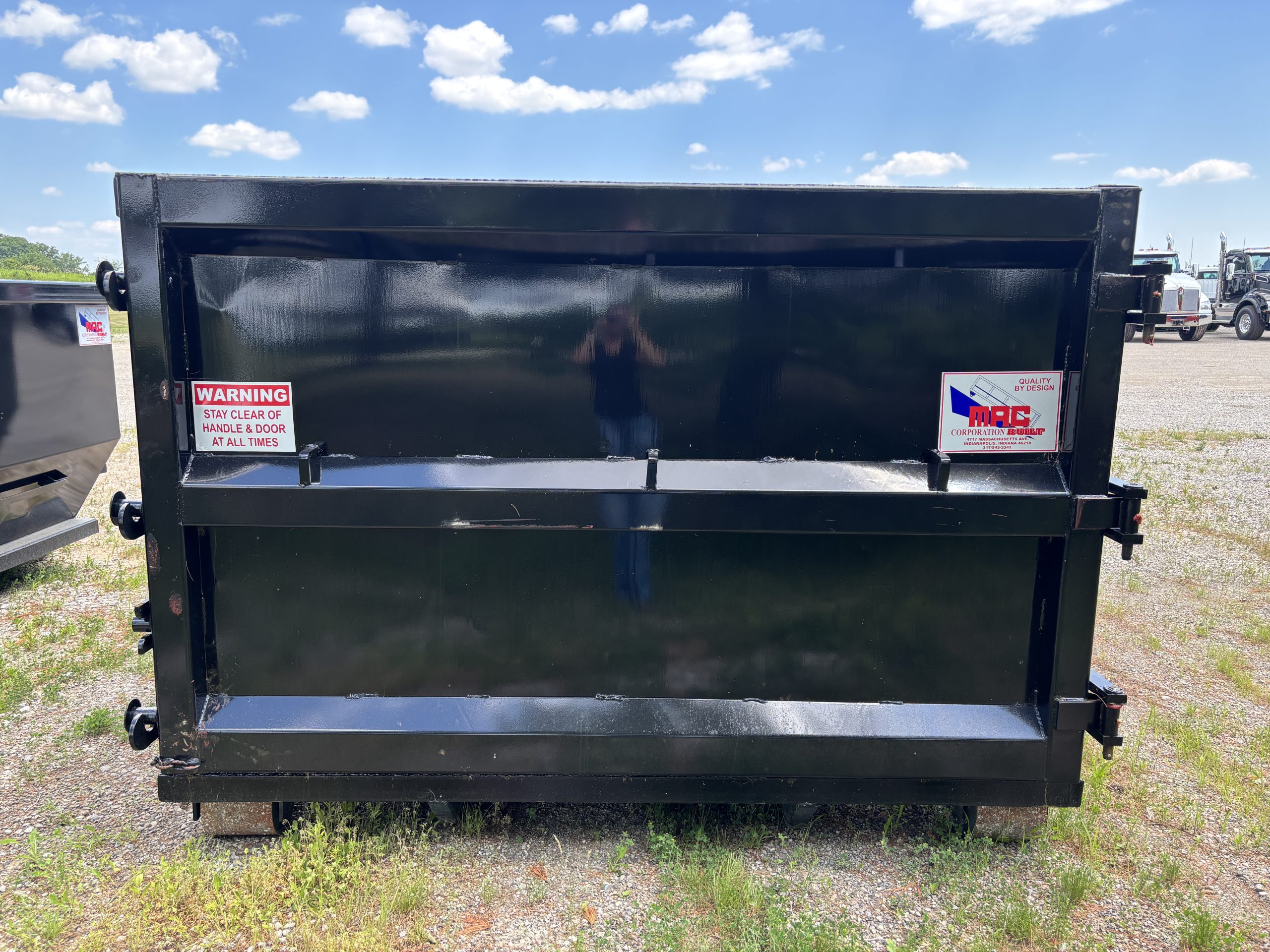 20 Yd 16' Tub Style Container - Black 20 Yd 16' Tub Style Container - Black - image 2 of 4
