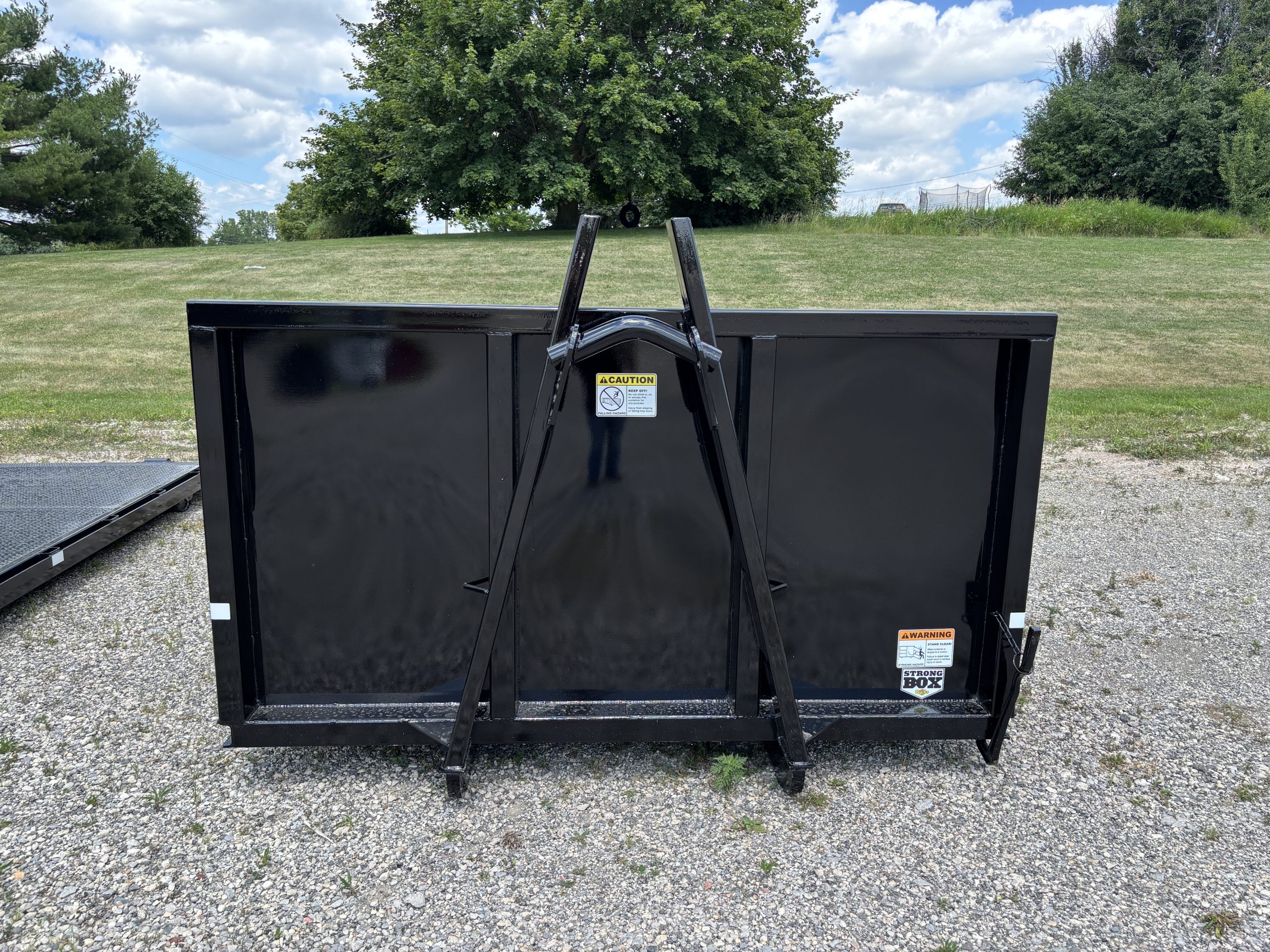 12 Yd 15' Dump Body - Black 12 Yd 15' Dump Body - Black - image 2 of 4