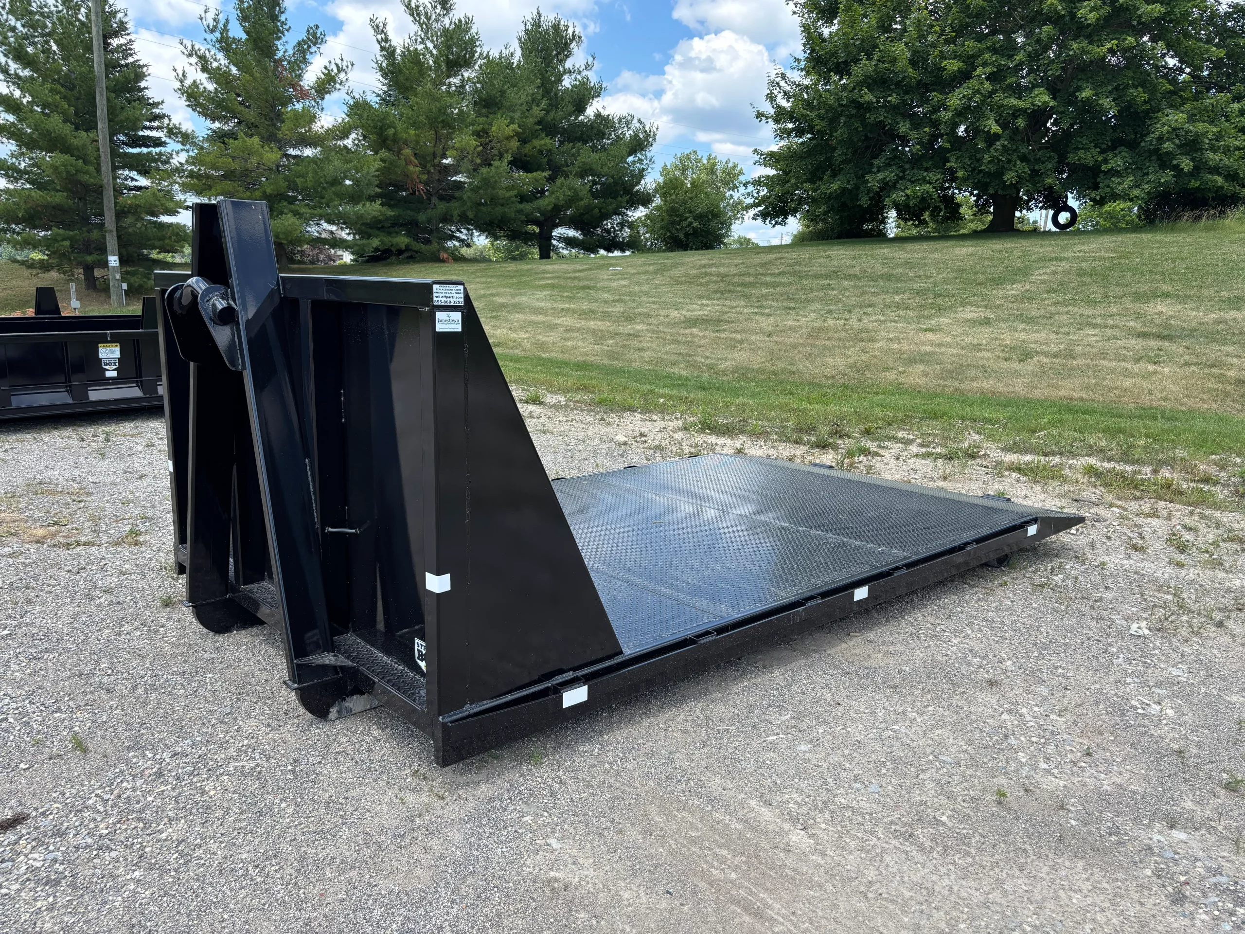 14' Flatbed - Black 14' Flatbed - Black - image 3 of 4