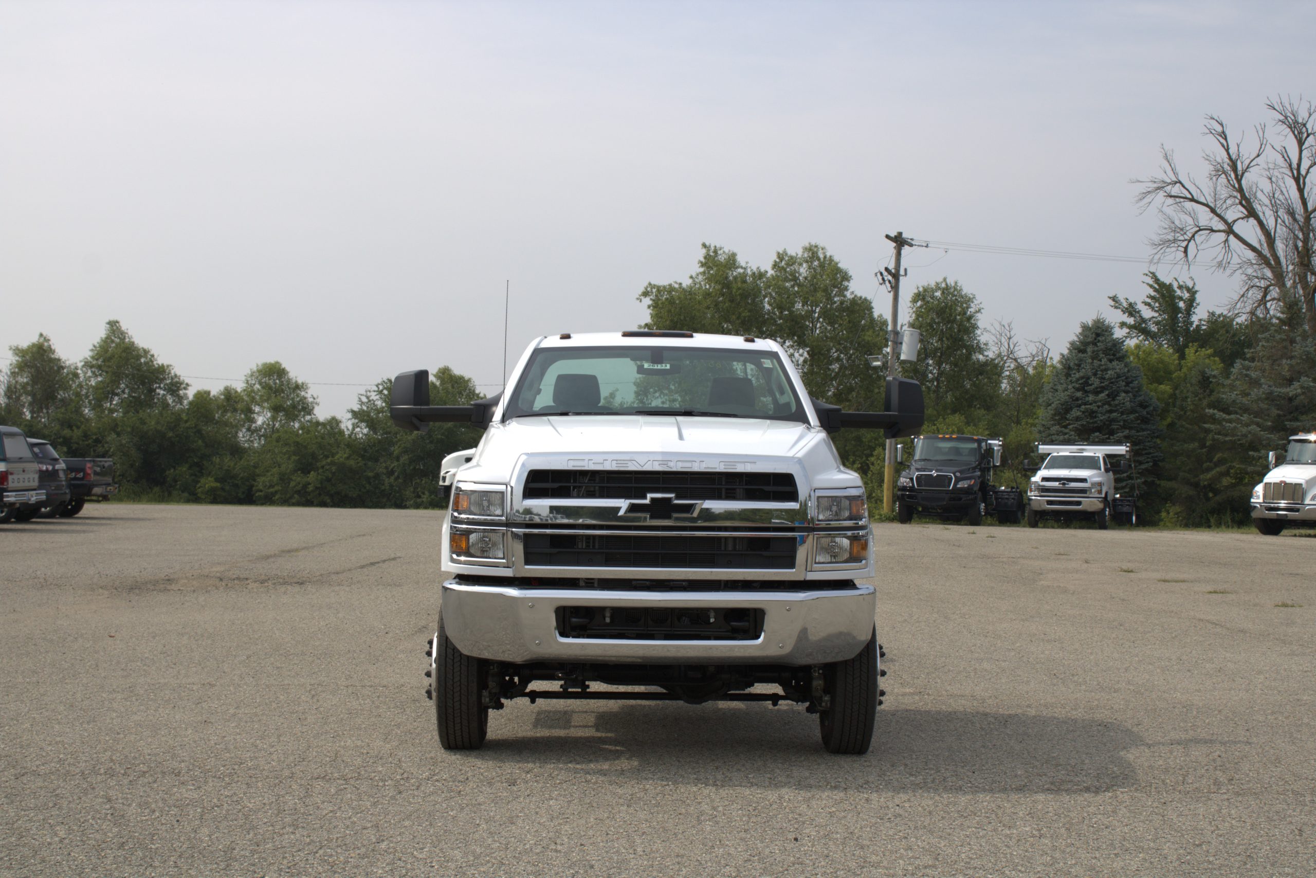 New 2026 Chevy 6500 Hooklift Truck NEW 2026 Chevy 6500 Hooklift Truck - image 2 of 6