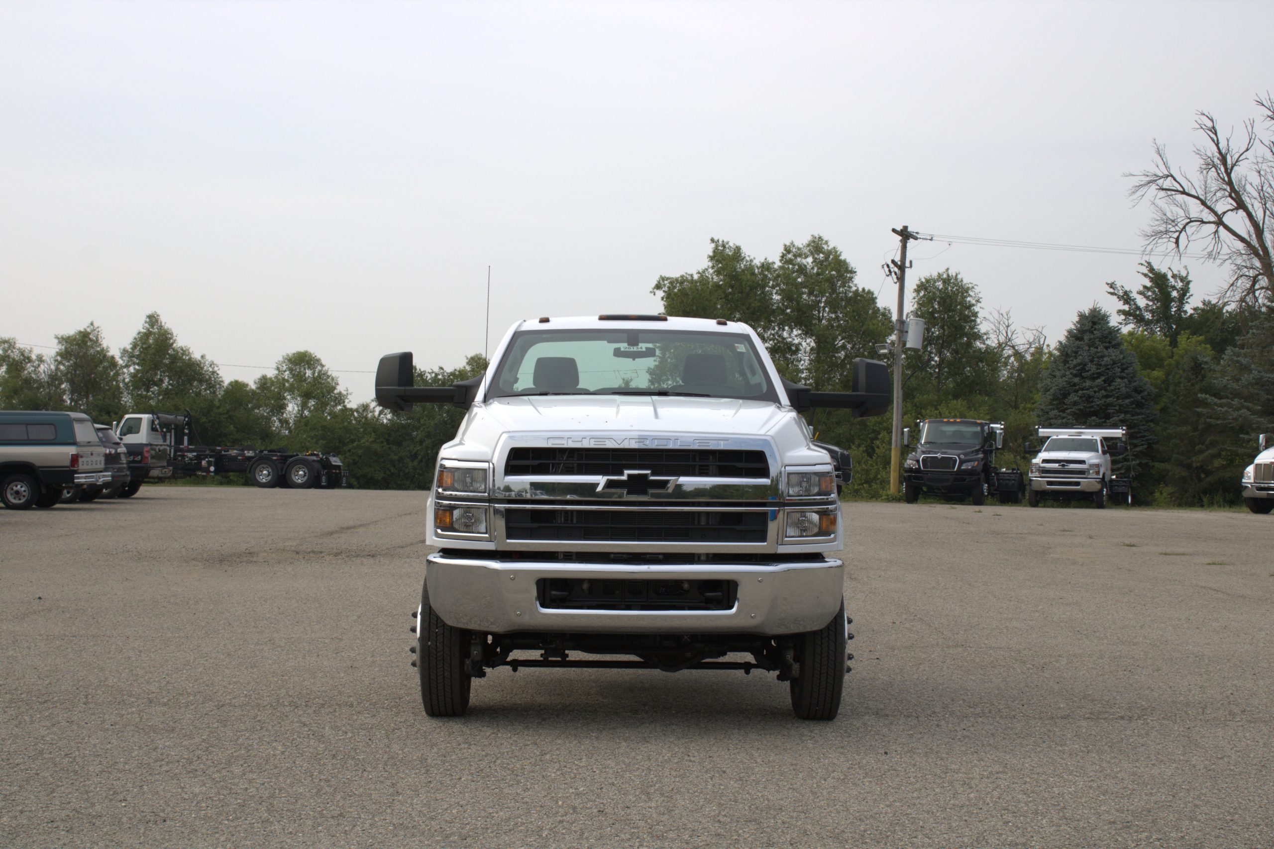 New 2025 Chevy 6500 Hooklift Truck NEW 2025 Chevy 6500 Hooklift Truck - image 2 of 6