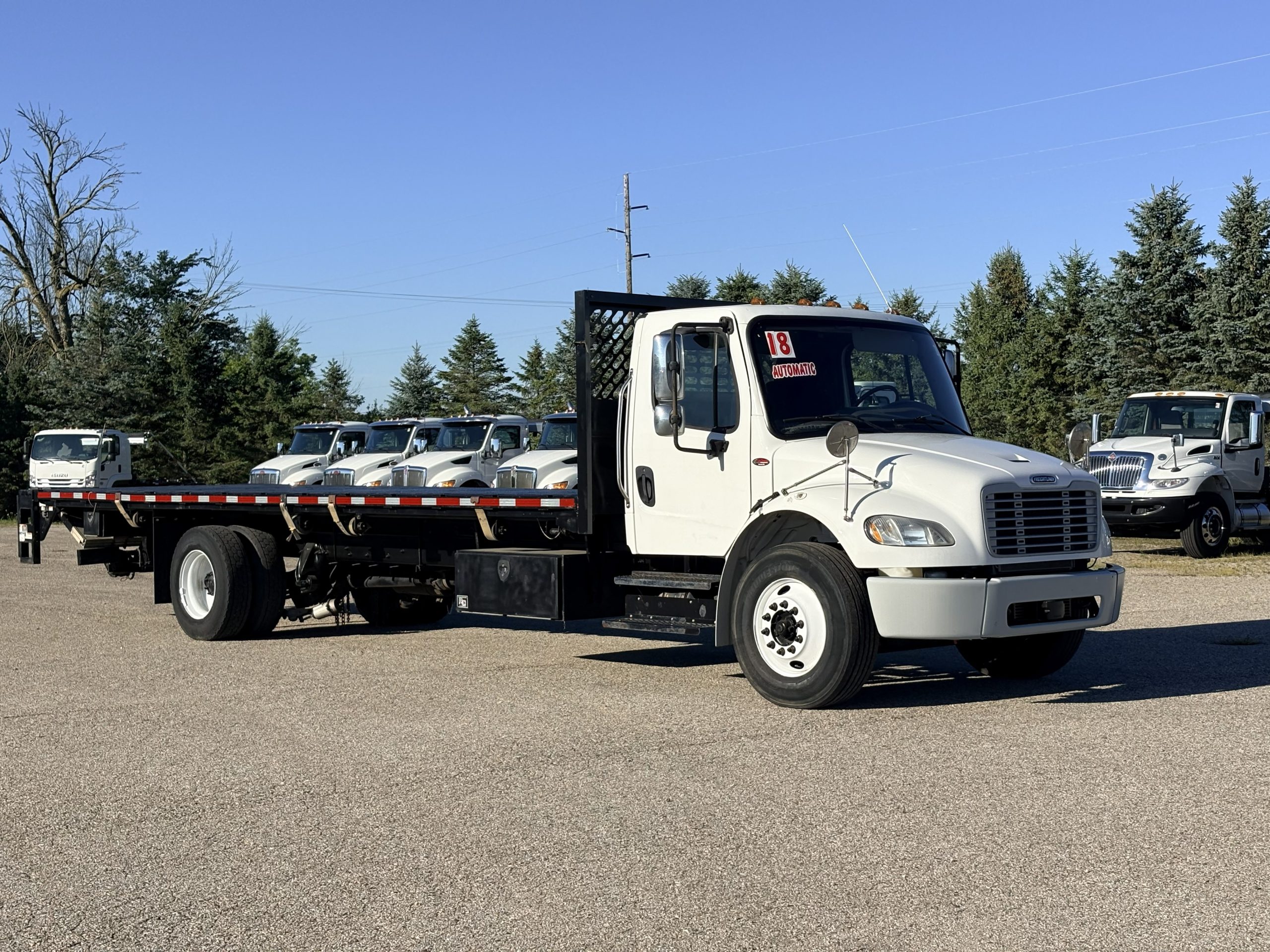 Used 2018 Freightliner M2 Hooklift Truck USED 2018 Freightliner M2 Hooklift Truck - image 3 of 6