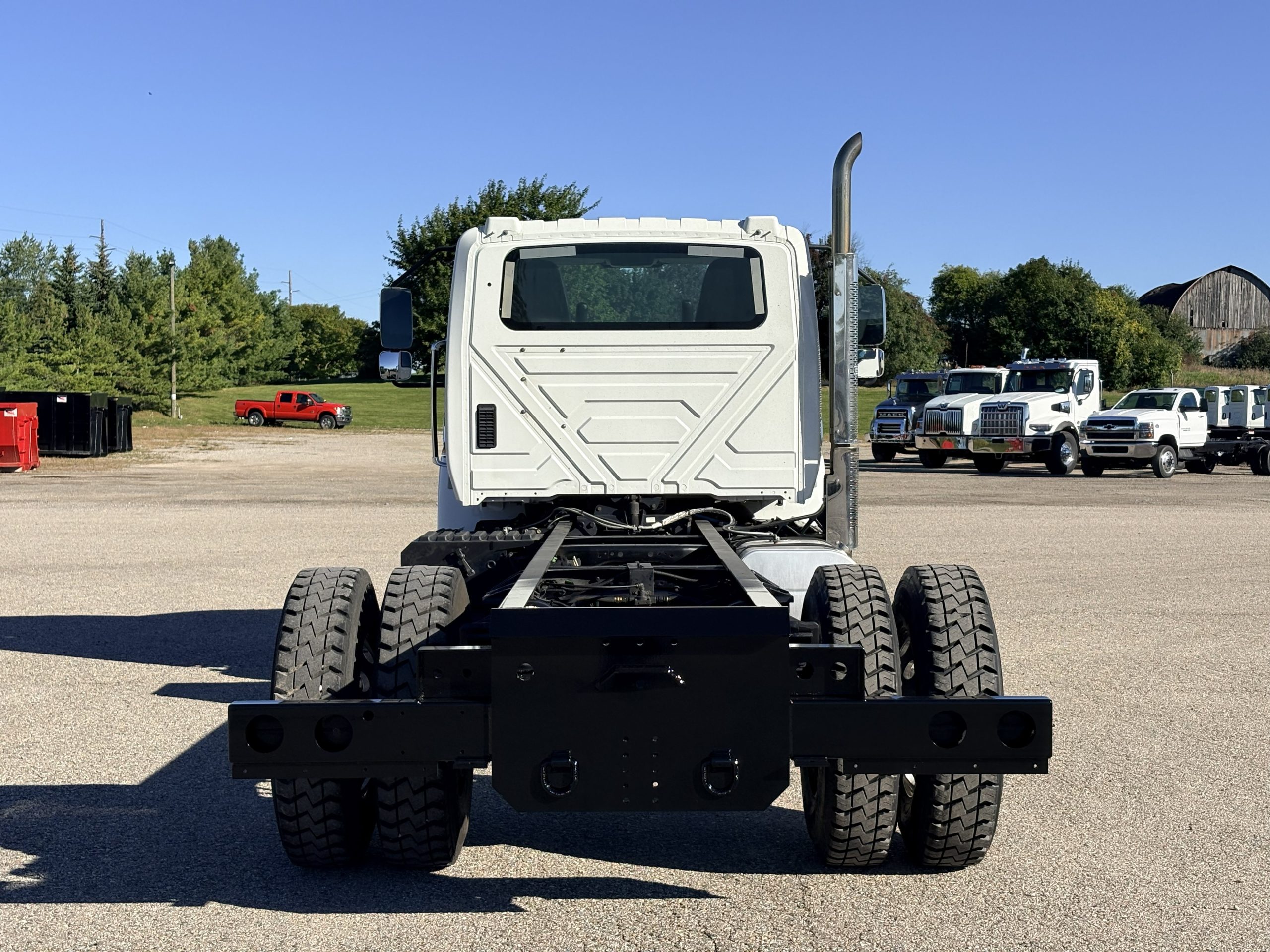 Used 2019 International MV Hooklift Truck - image 6 of 6
