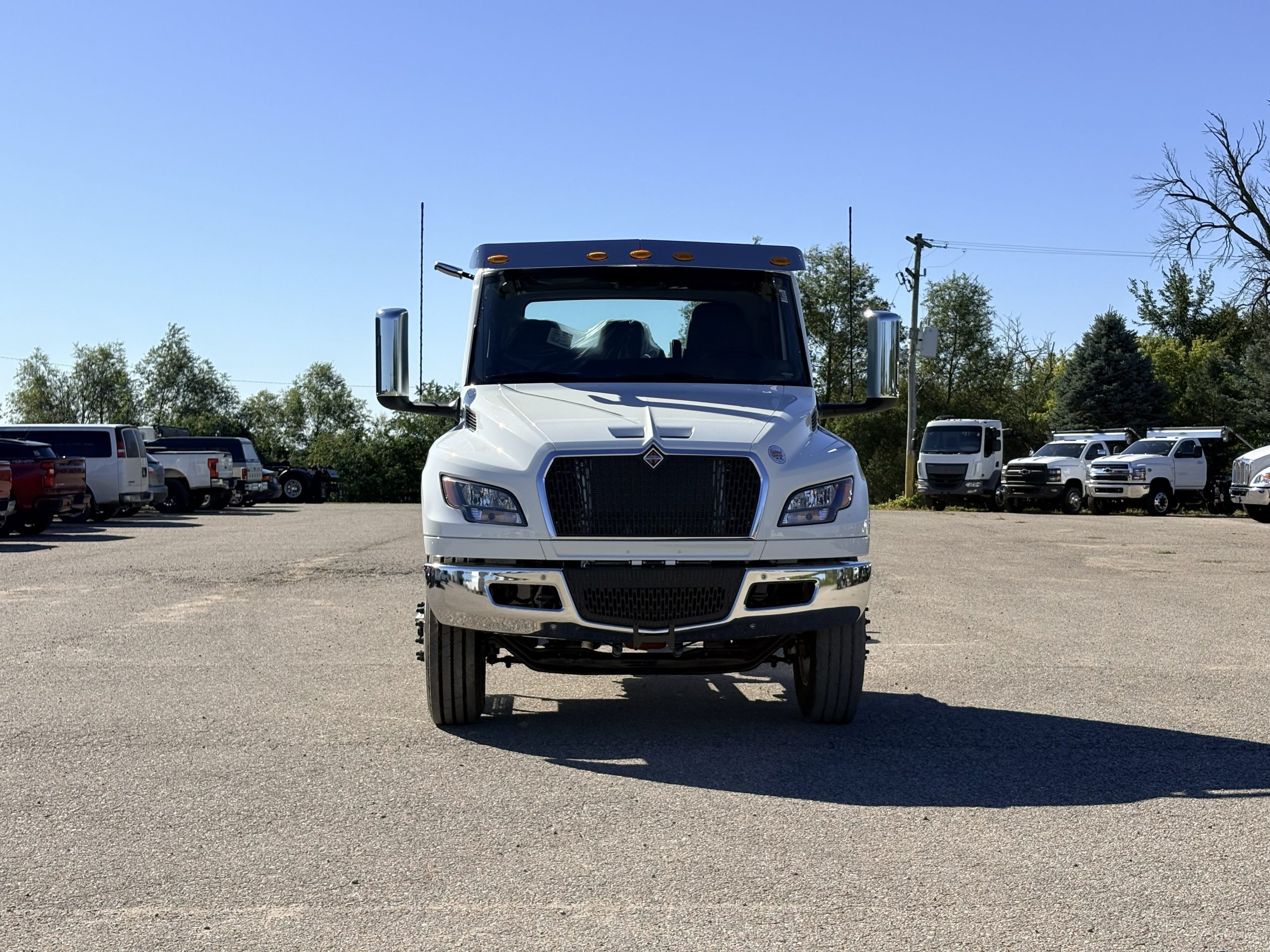 NEW 2027 International MV Hooklift Truck - image 2 of 6