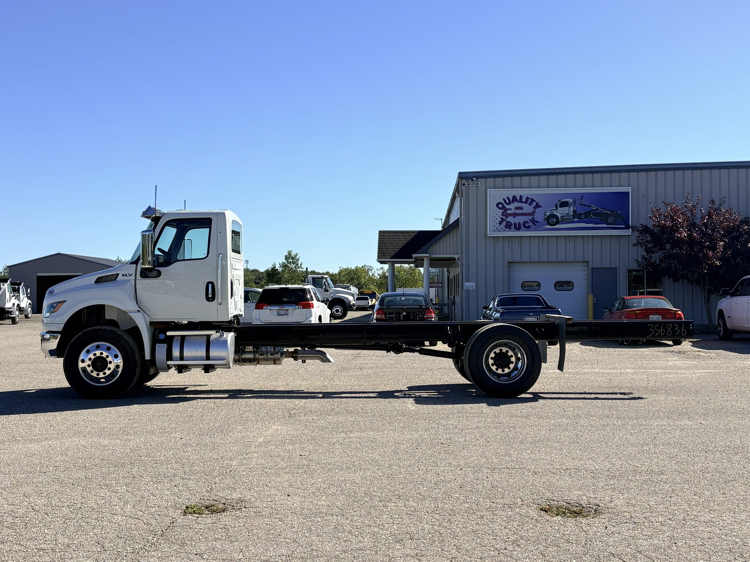 NEW 2027 International MV Hooklift Truck - image 5 of 6