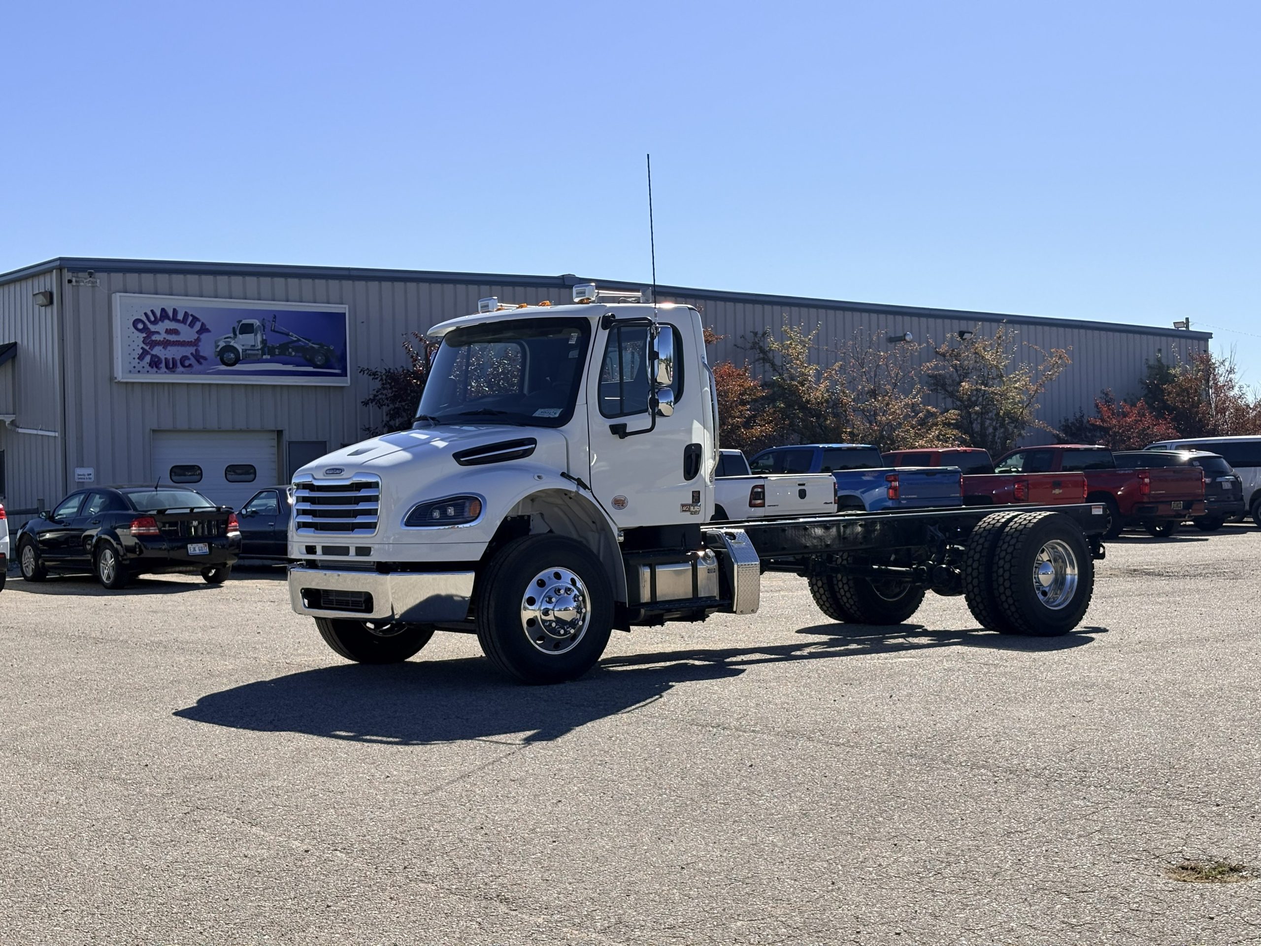 NEW 2027 Freightliner M2 Hooklift Truck - image 3 of 6