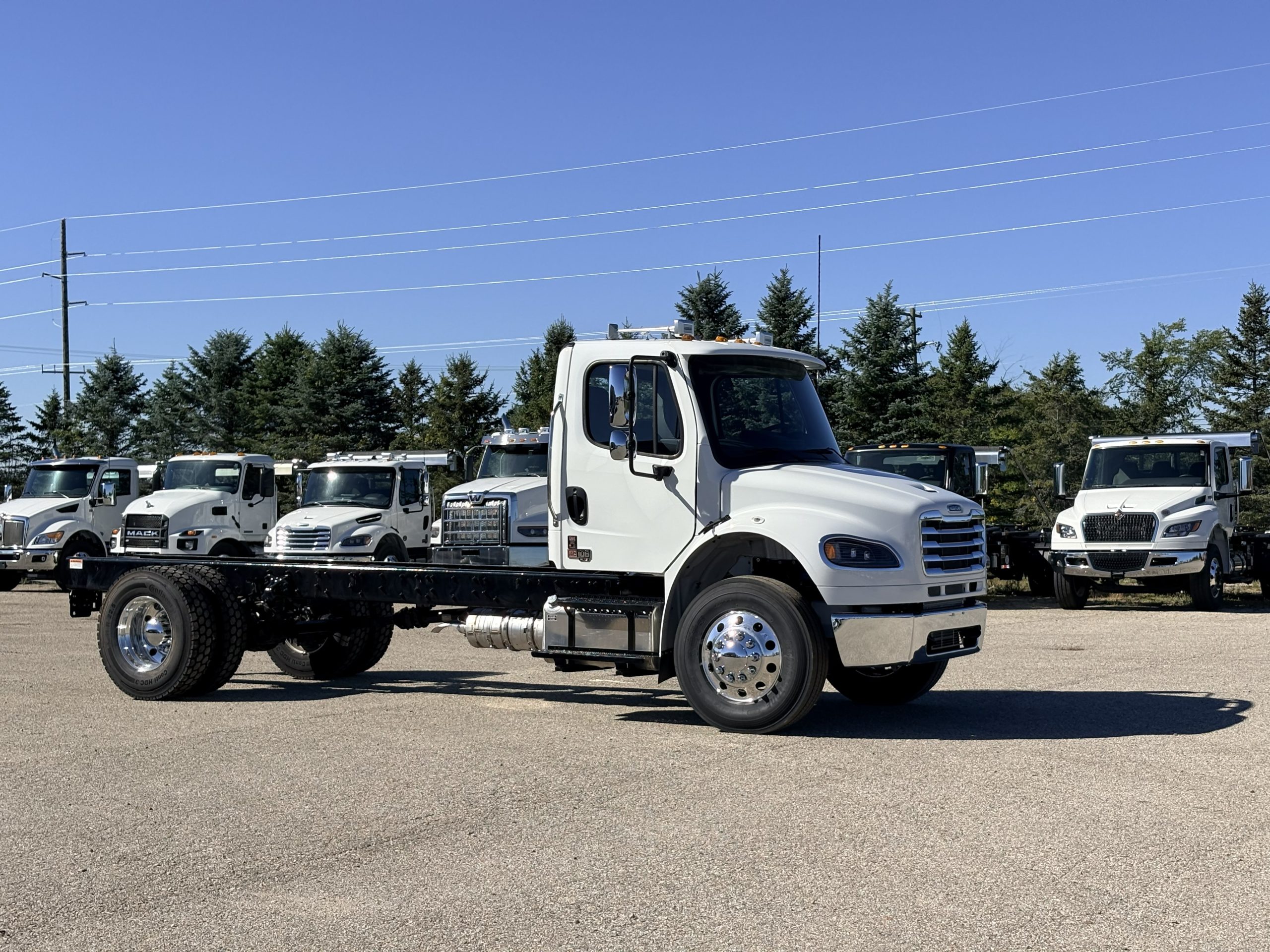 NEW 2027 Freightliner M2 Hooklift Truck - image 1 of 6