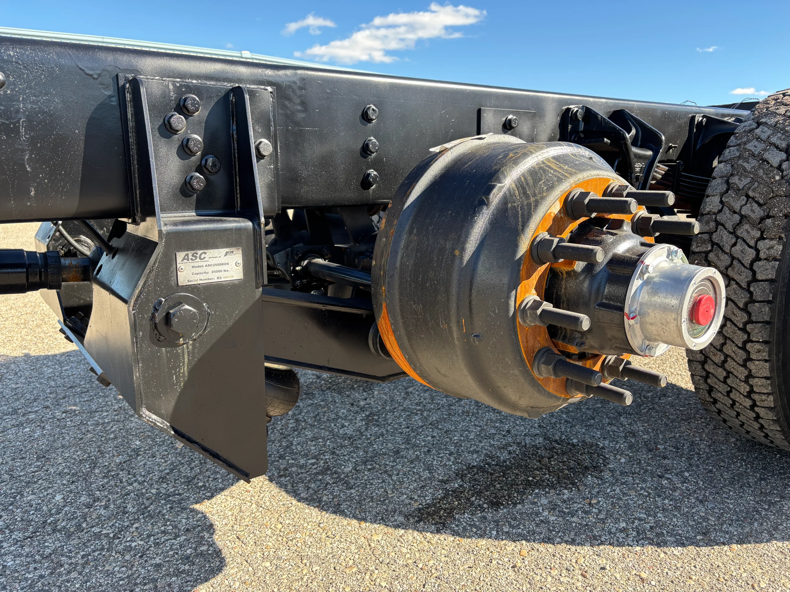 Used 2019 International Mv Hooklift Truck Used 2019 International MV Hooklift Truck - image 6 of 6