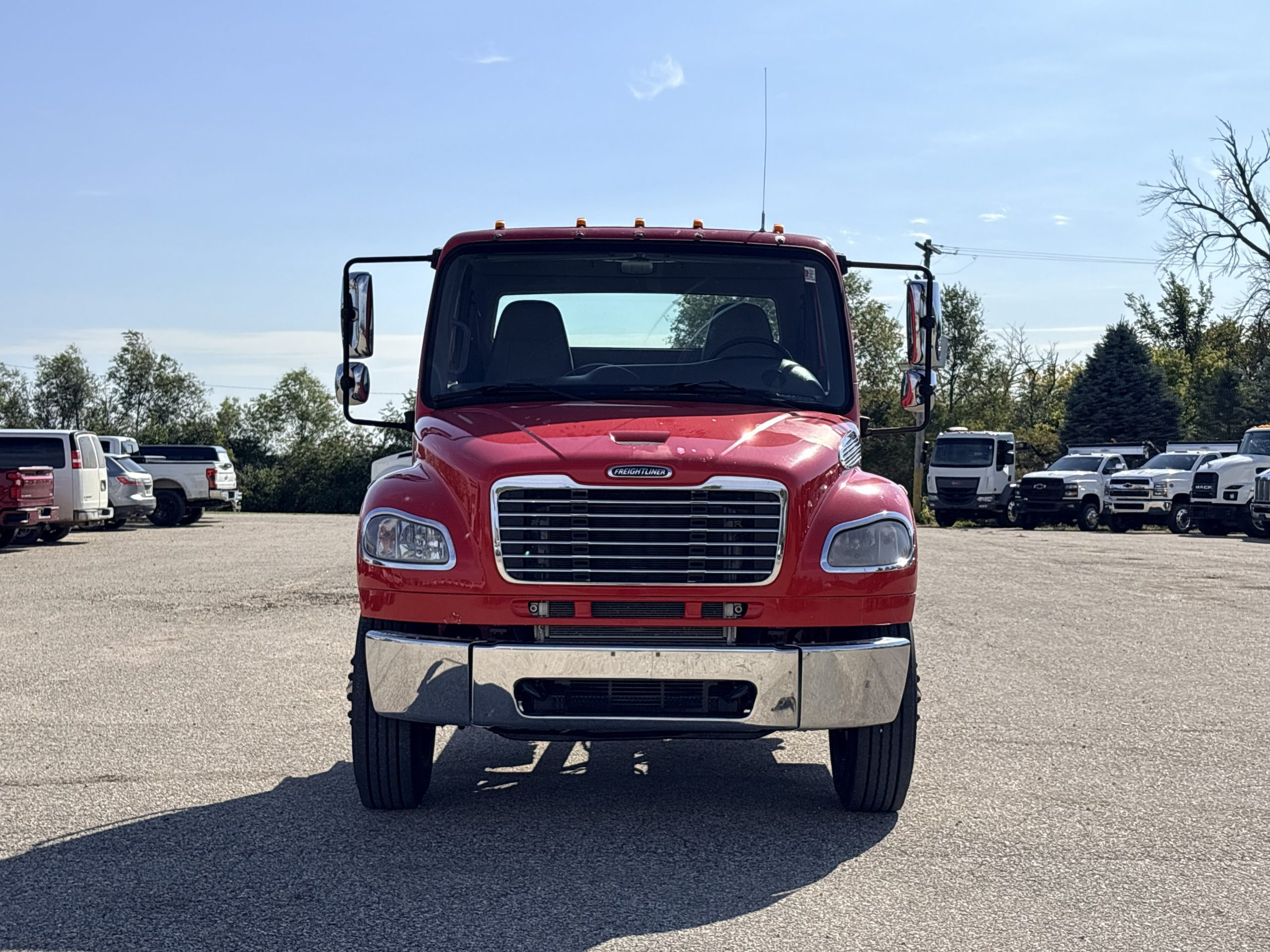 Used 2015 Freightliner M2 Hooklift Truck USED 2015 Freightliner M2 Hooklift Truck - image 2 of 6