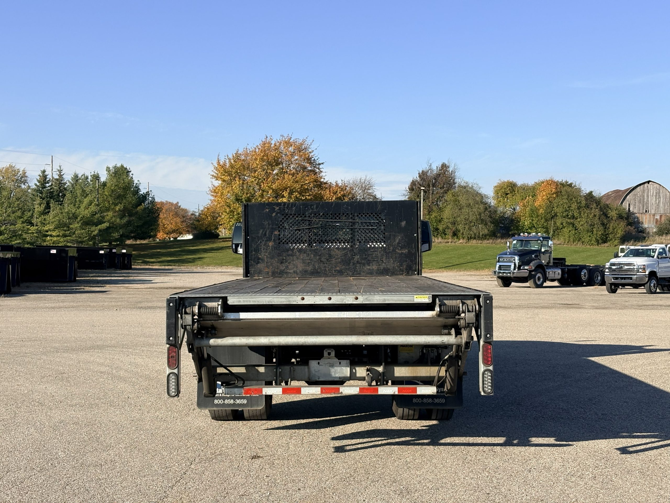 2022 Ford F-750 — photo 6